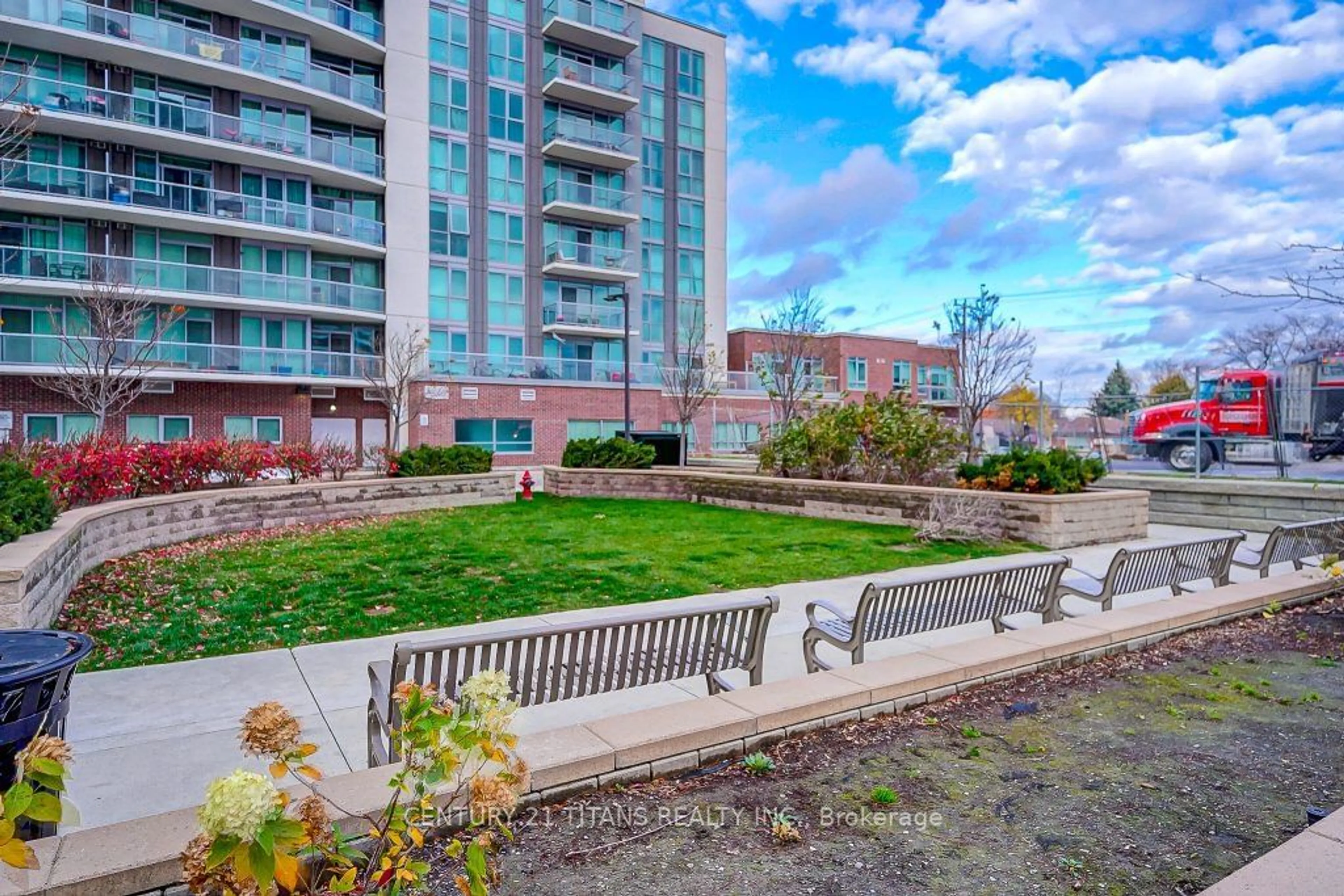 A pic from exterior of the house or condo, the fenced backyard for 1328 Birchmount Rd #709, Toronto Ontario M1R 3A7