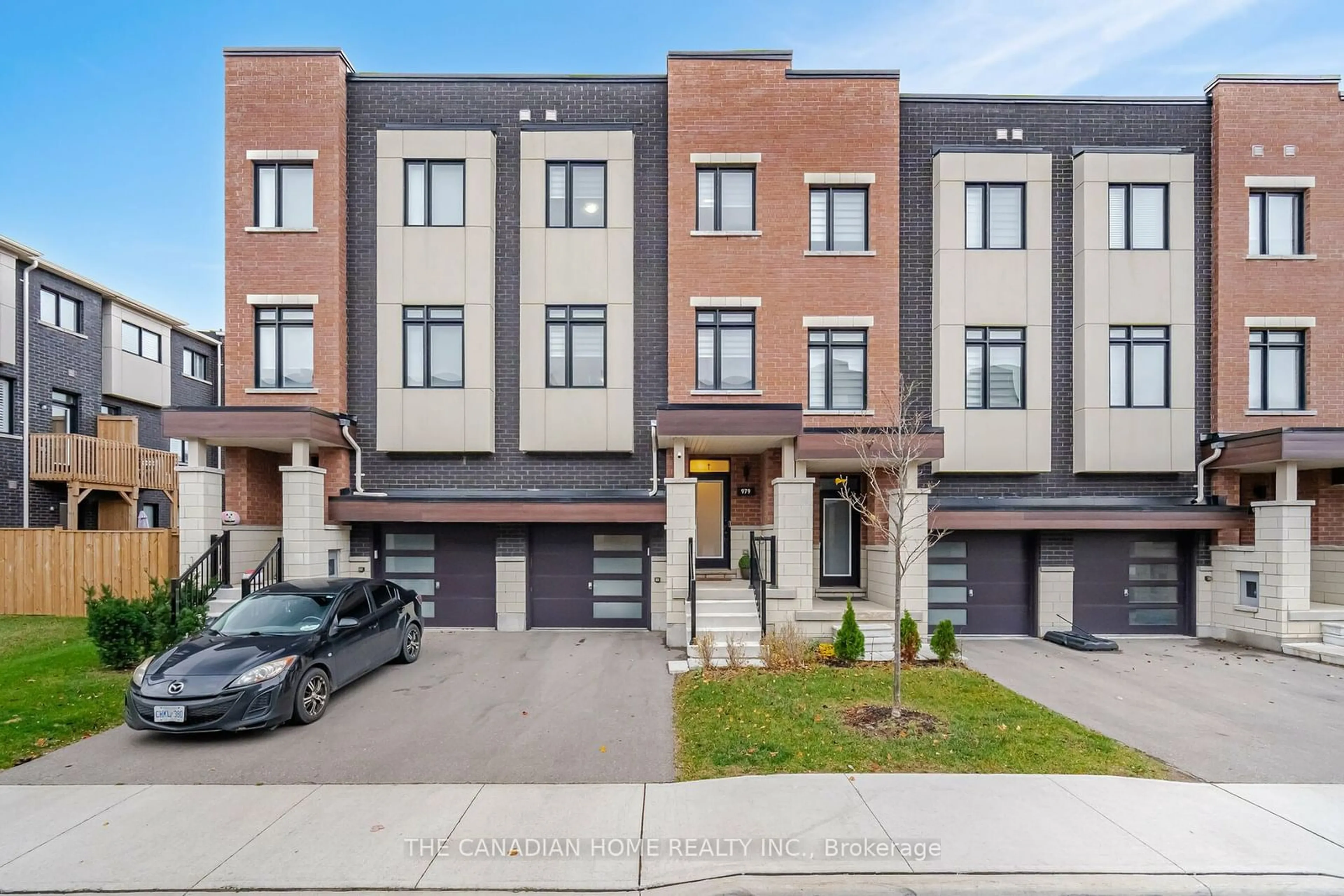 A pic from exterior of the house or condo, the street view for 979 Kicking Horse Path, Oshawa Ontario L1J 0B4