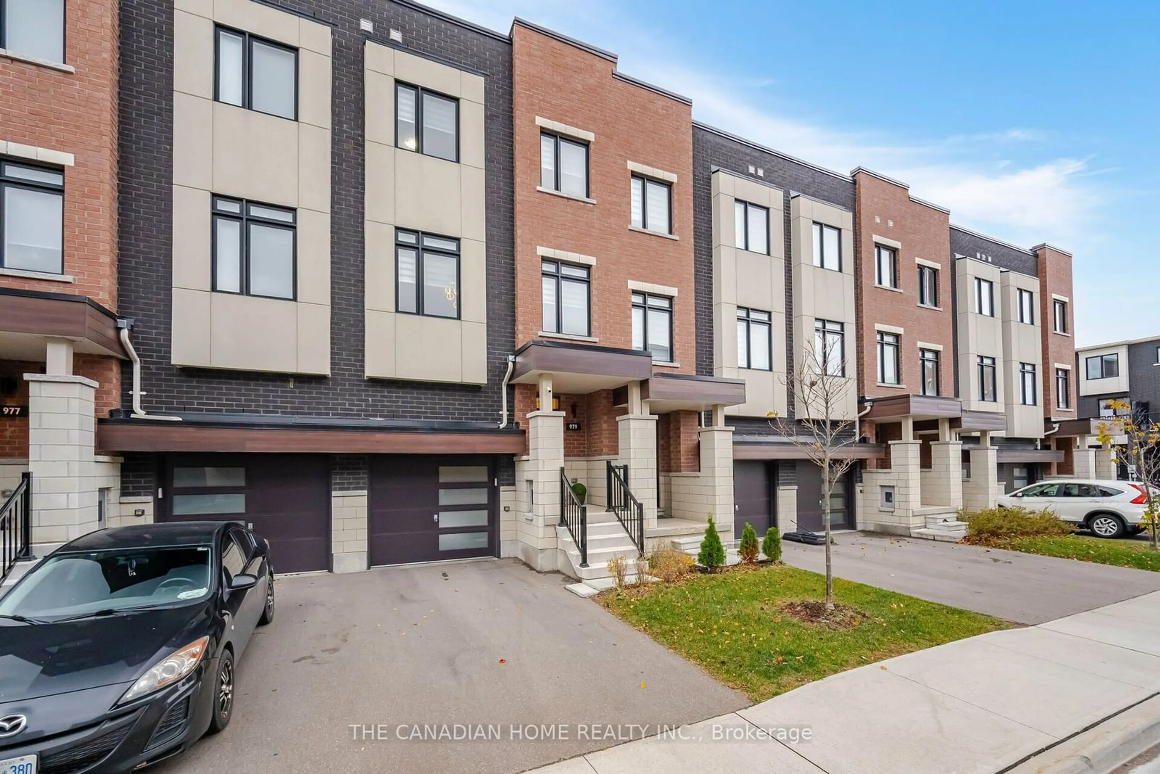 A pic from exterior of the house or condo, the street view for 979 Kicking Horse Path, Oshawa Ontario L1J 0B4