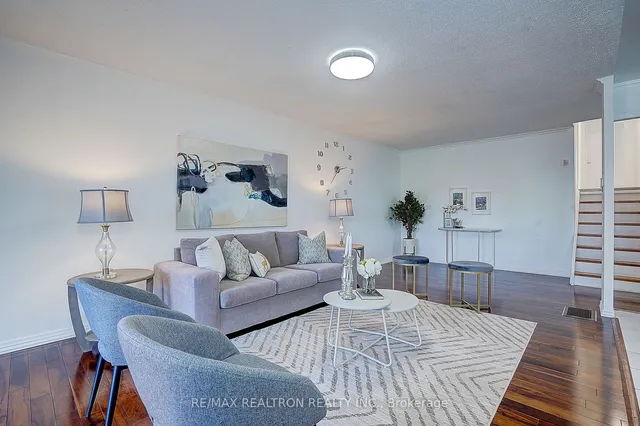 Additional property image - 73 Pettibone Sq