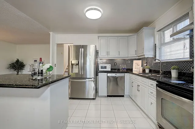 Additional property image - 73 Pettibone Sq