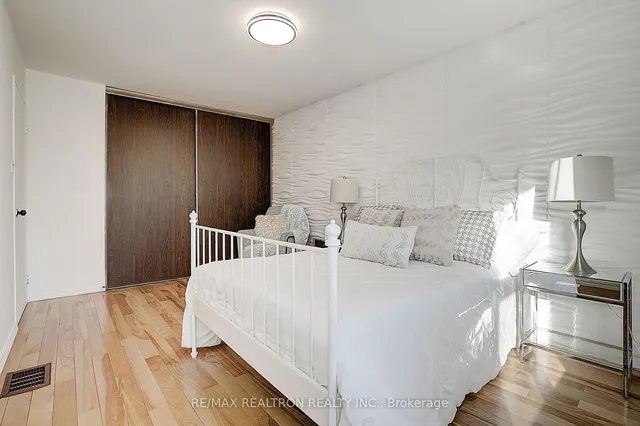Additional property image - 73 Pettibone Sq