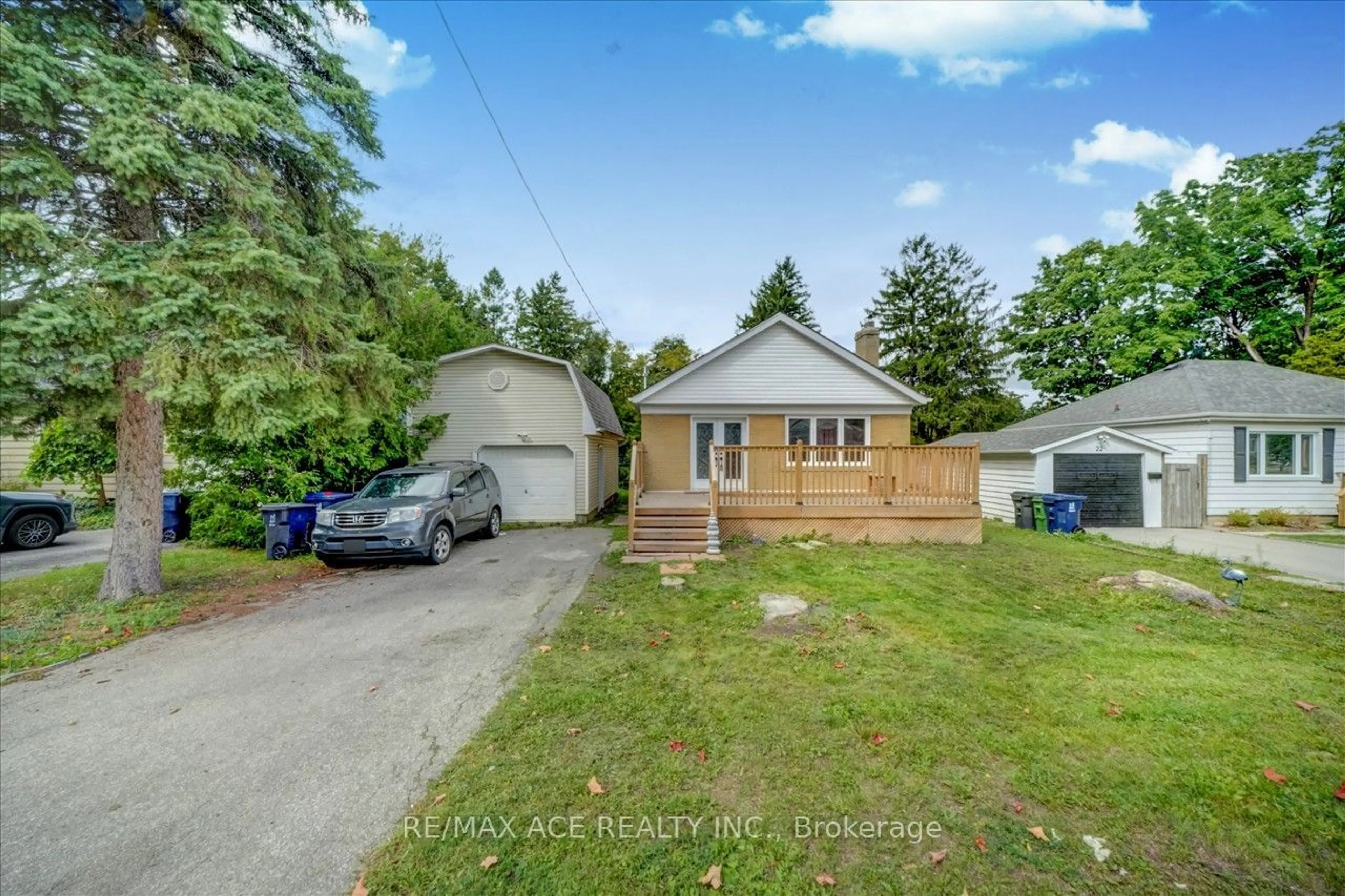 Frontside or backside of a home, cottage for 20 Martindale Rd, Toronto Ontario M1M 2B7