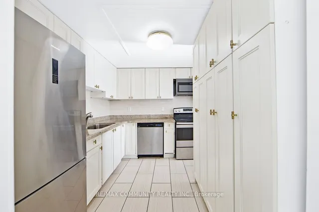 Additional property image - 10 Dean Park Rd Unit 1103