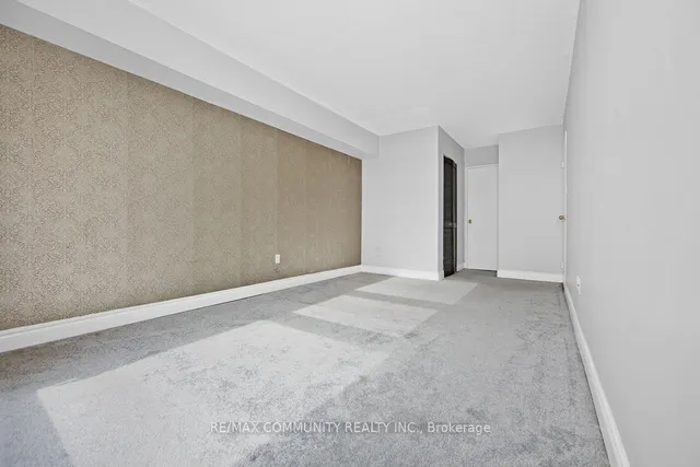 Additional property image - 10 Dean Park Rd Unit 1103