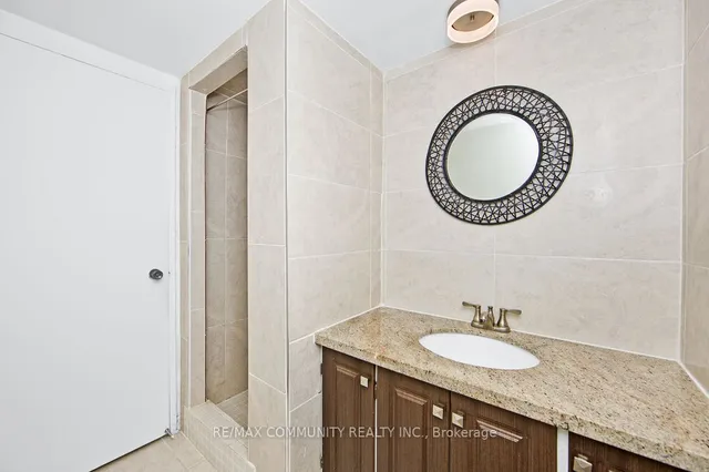 Additional property image - 10 Dean Park Rd Unit 1103