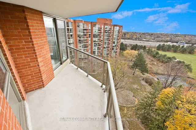 Additional property image - 10 Dean Park Rd Unit 1103