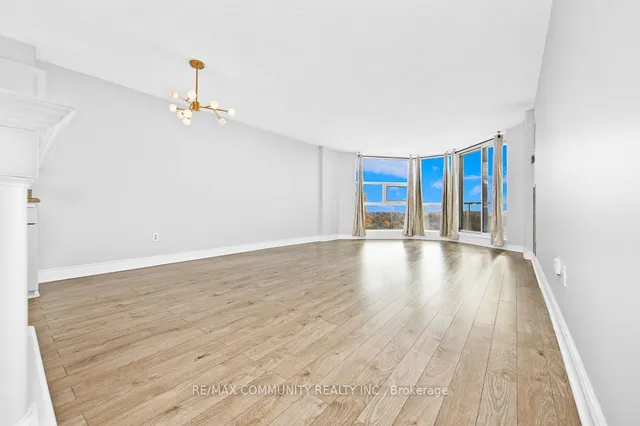Additional property image - 10 Dean Park Rd Unit 1103
