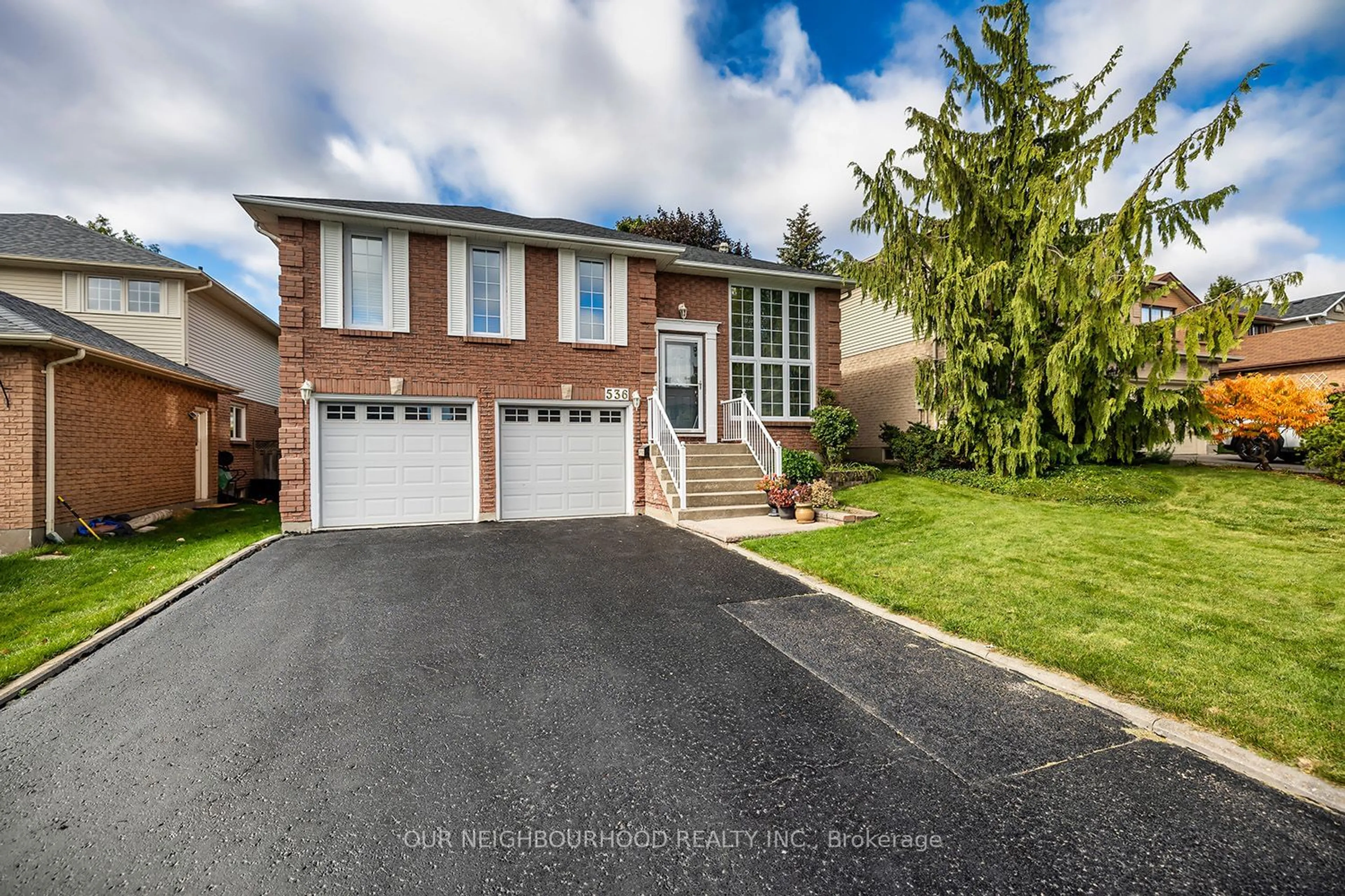 Frontside or backside of a home, the street view for 536 Steerforth St, Oshawa Ontario L1K 2C5