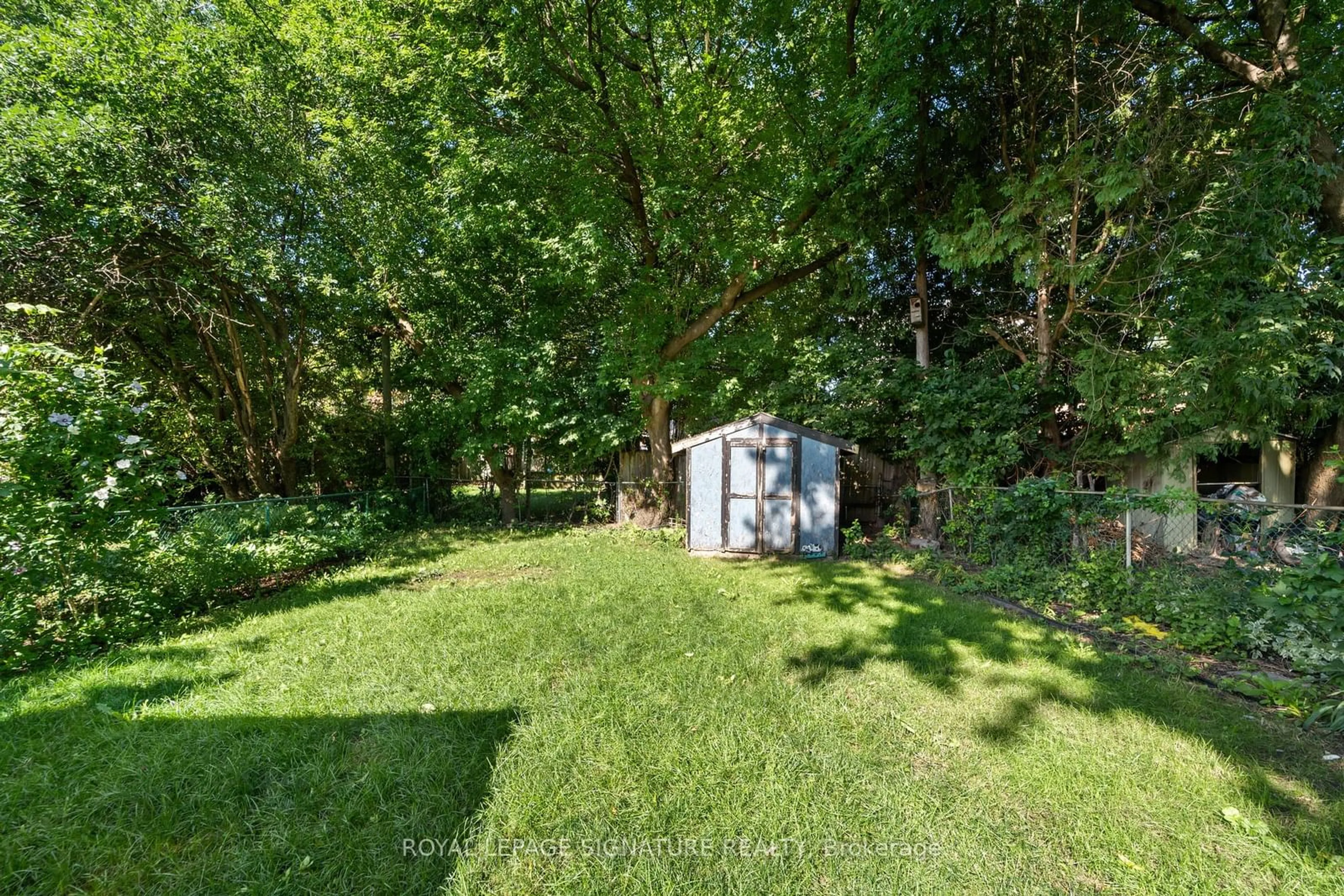 Shed for 94 Meighen Ave, Toronto Ontario M4B 2H7