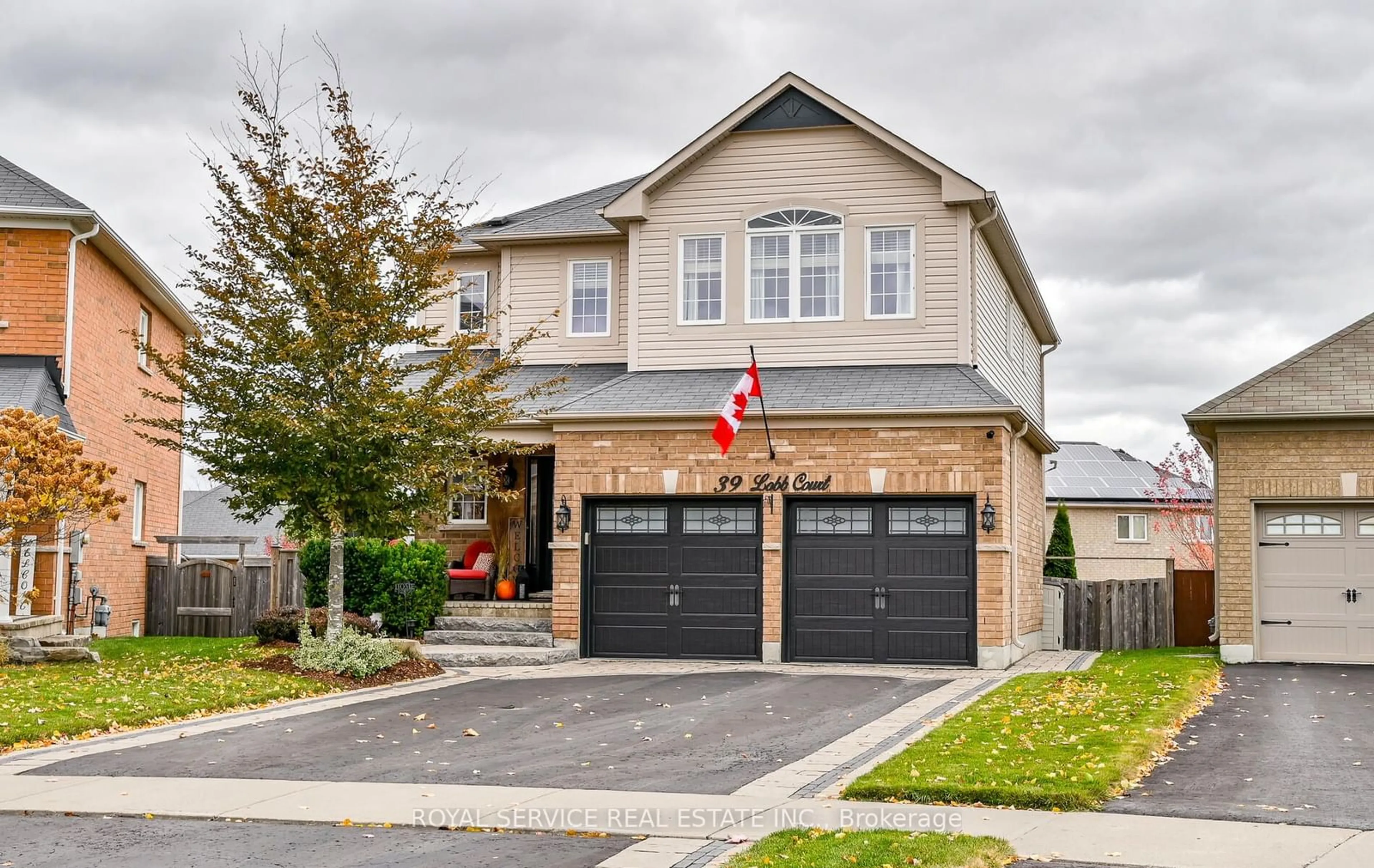 Home with brick exterior material for 39 Lobb Crt, Clarington Ontario L1C 0K4