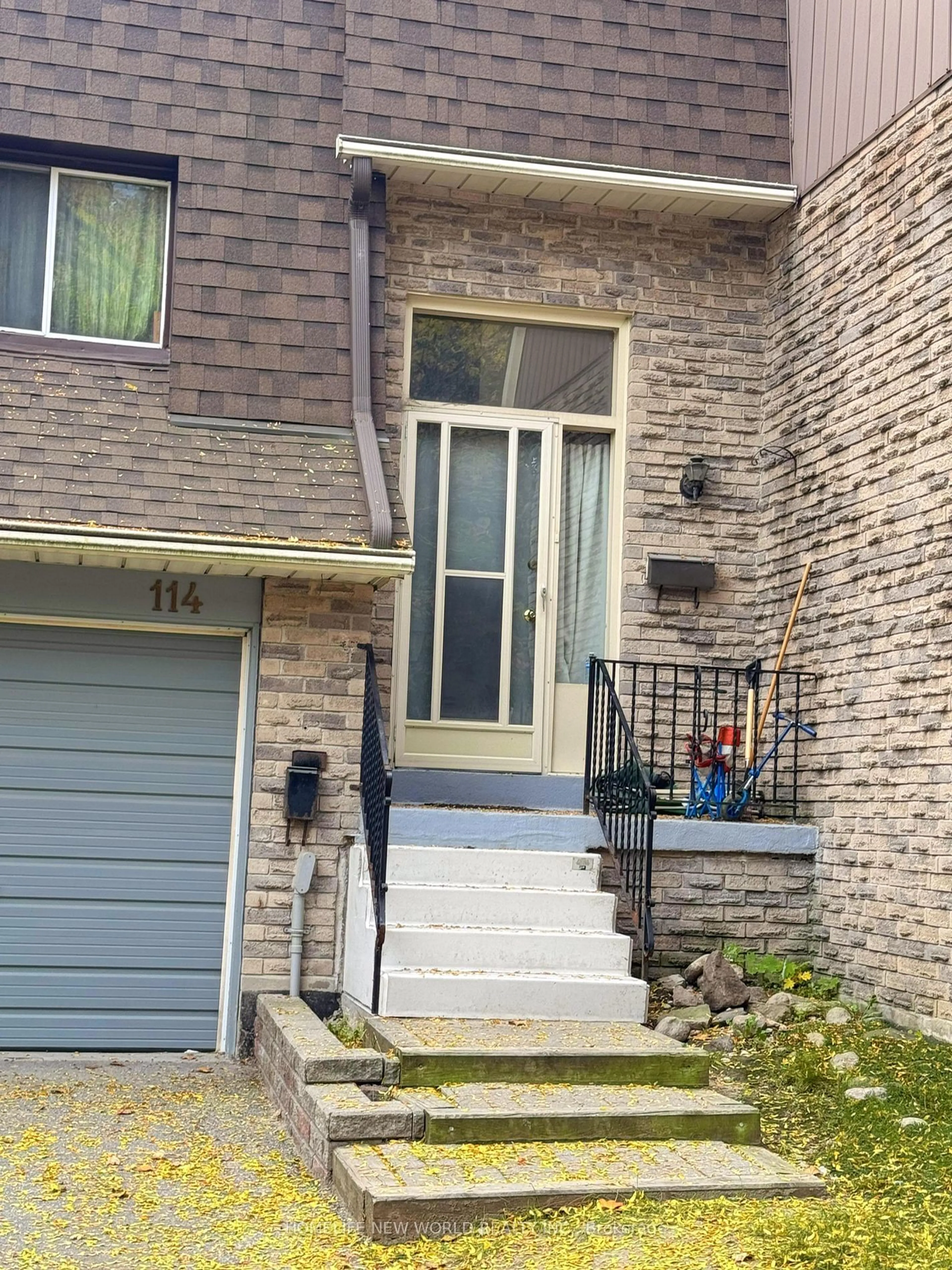 A pic from exterior of the house or condo, the street view for 371 Orton Park Rd #114, Toronto Ontario M1G 3V1