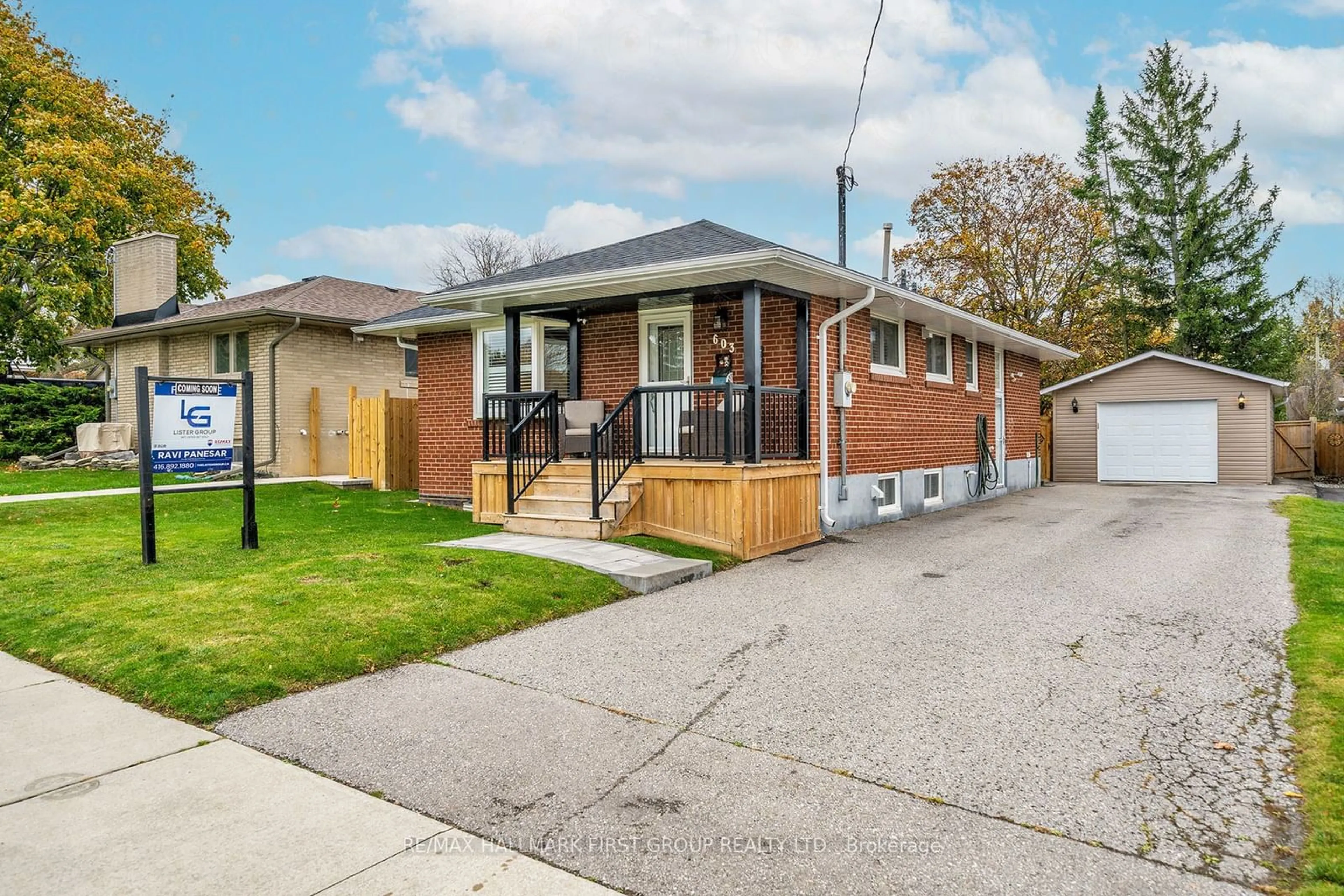 Frontside or backside of a home, cottage for 603 Gilbert St, Whitby Ontario L1N 1S1