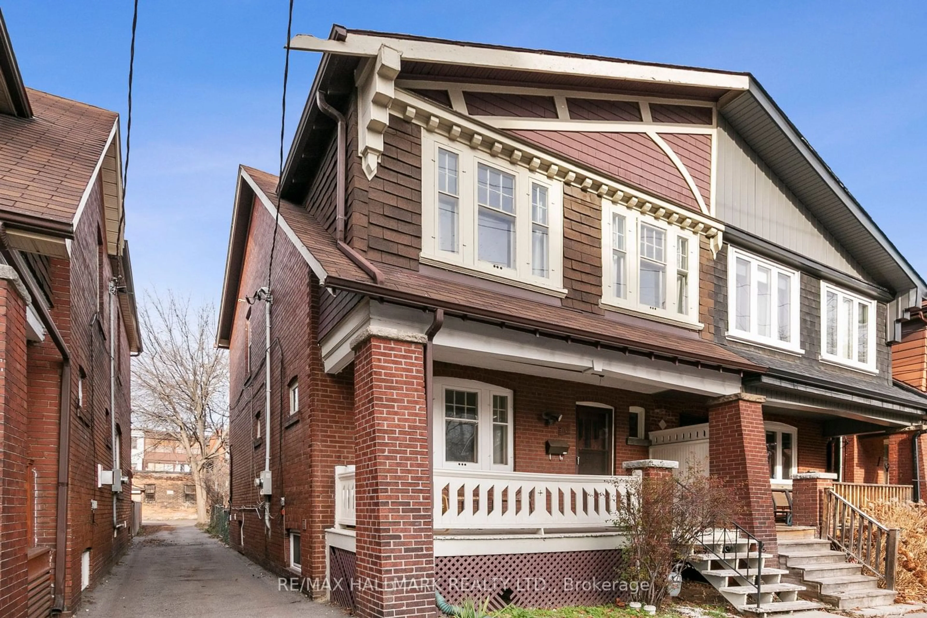 Home with brick exterior material for 10 Dearbourne Ave, Toronto Ontario M4K 1M7