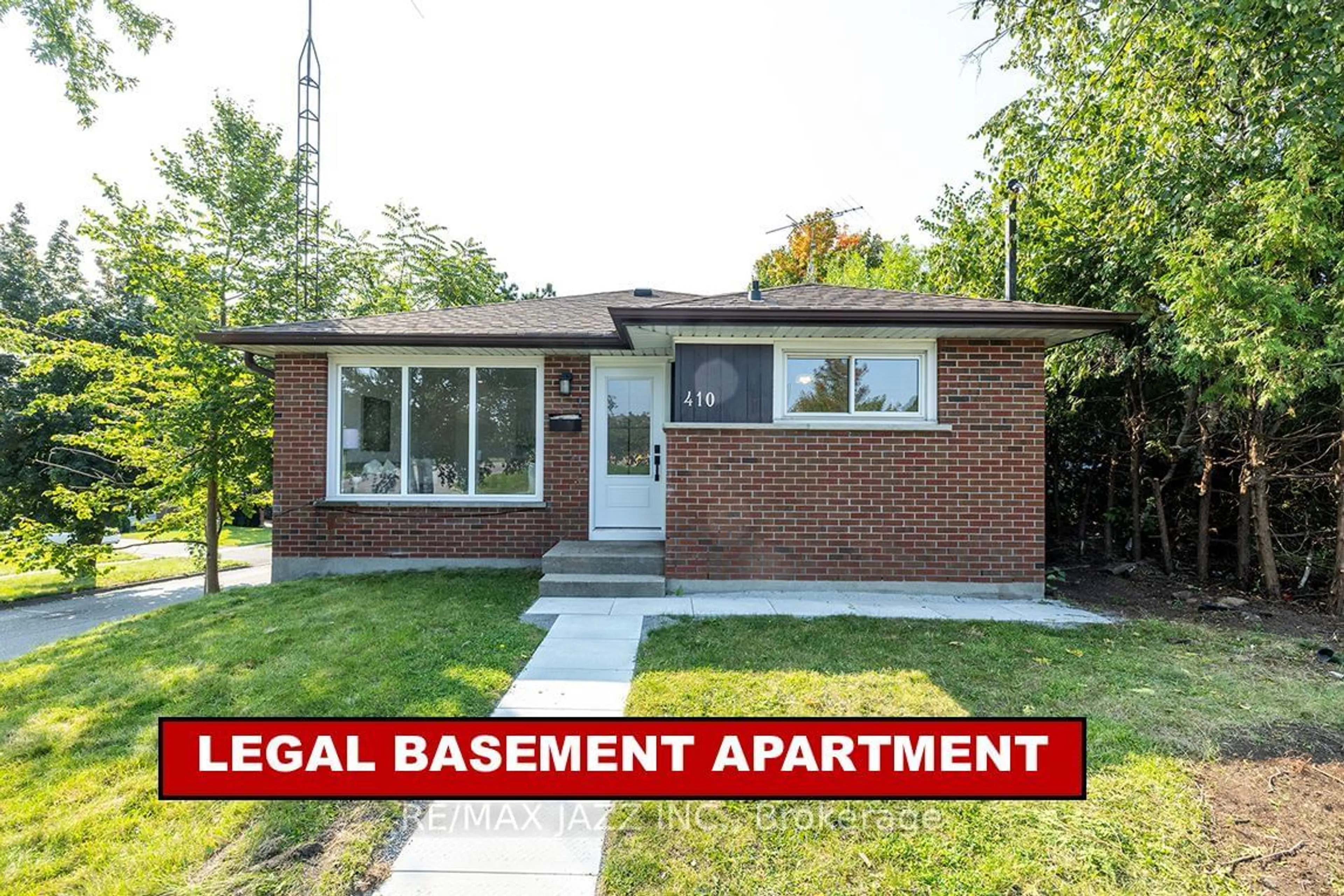 Home with brick exterior material for 410 Elizabeth St, Oshawa Ontario L1J 5T1