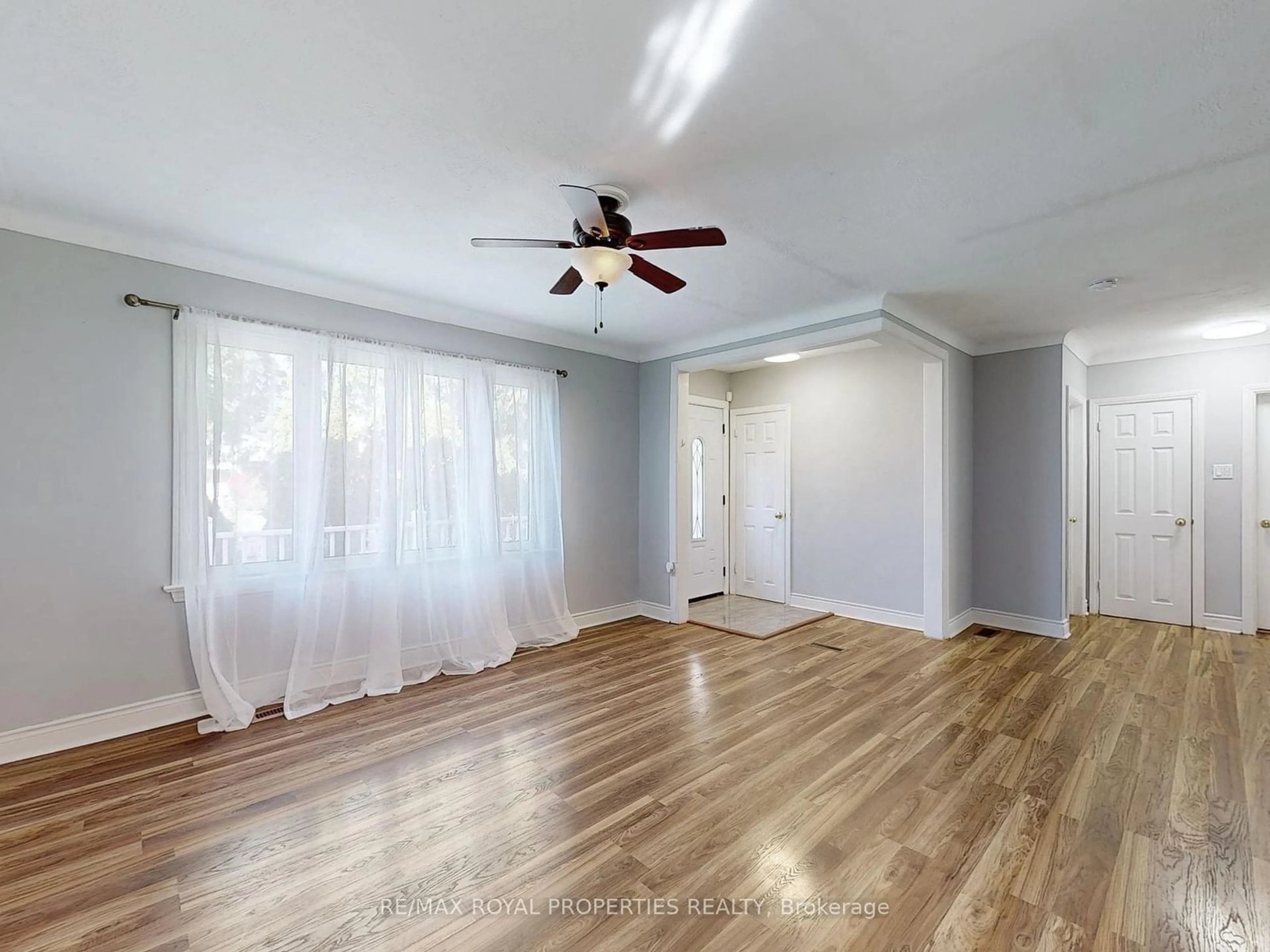 A pic of a room, wood floors for 89 Cree Ave, Toronto Ontario M1M 1Z9