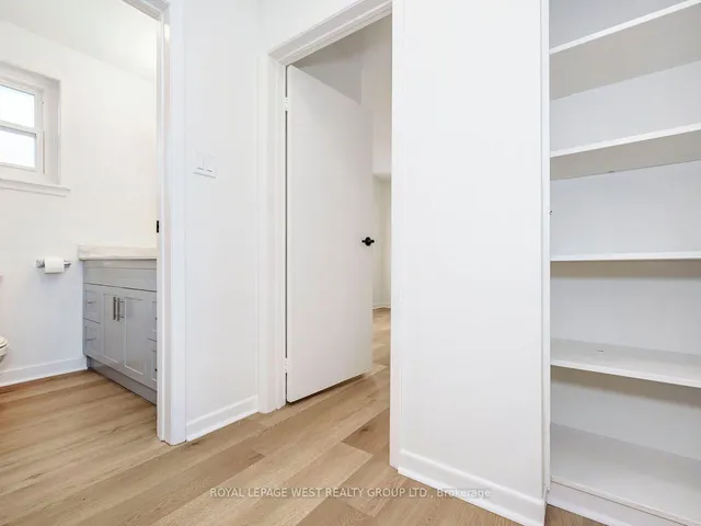 Additional property image - 33 Syracuse Cres