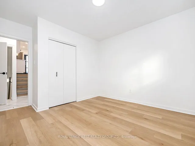Additional property image - 33 Syracuse Cres