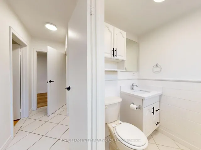 Additional property image - 33 Syracuse Cres
