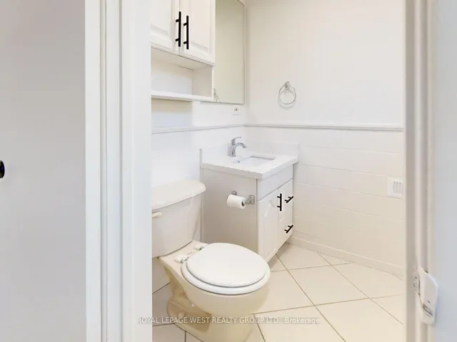 Additional property image - 33 Syracuse Cres