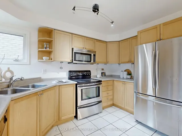 Additional property image - 8 Grackle Tr
