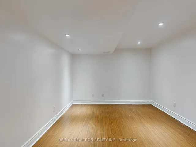 Additional property image - 8 Grackle Tr