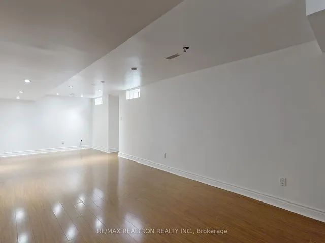 Additional property image - 8 Grackle Tr