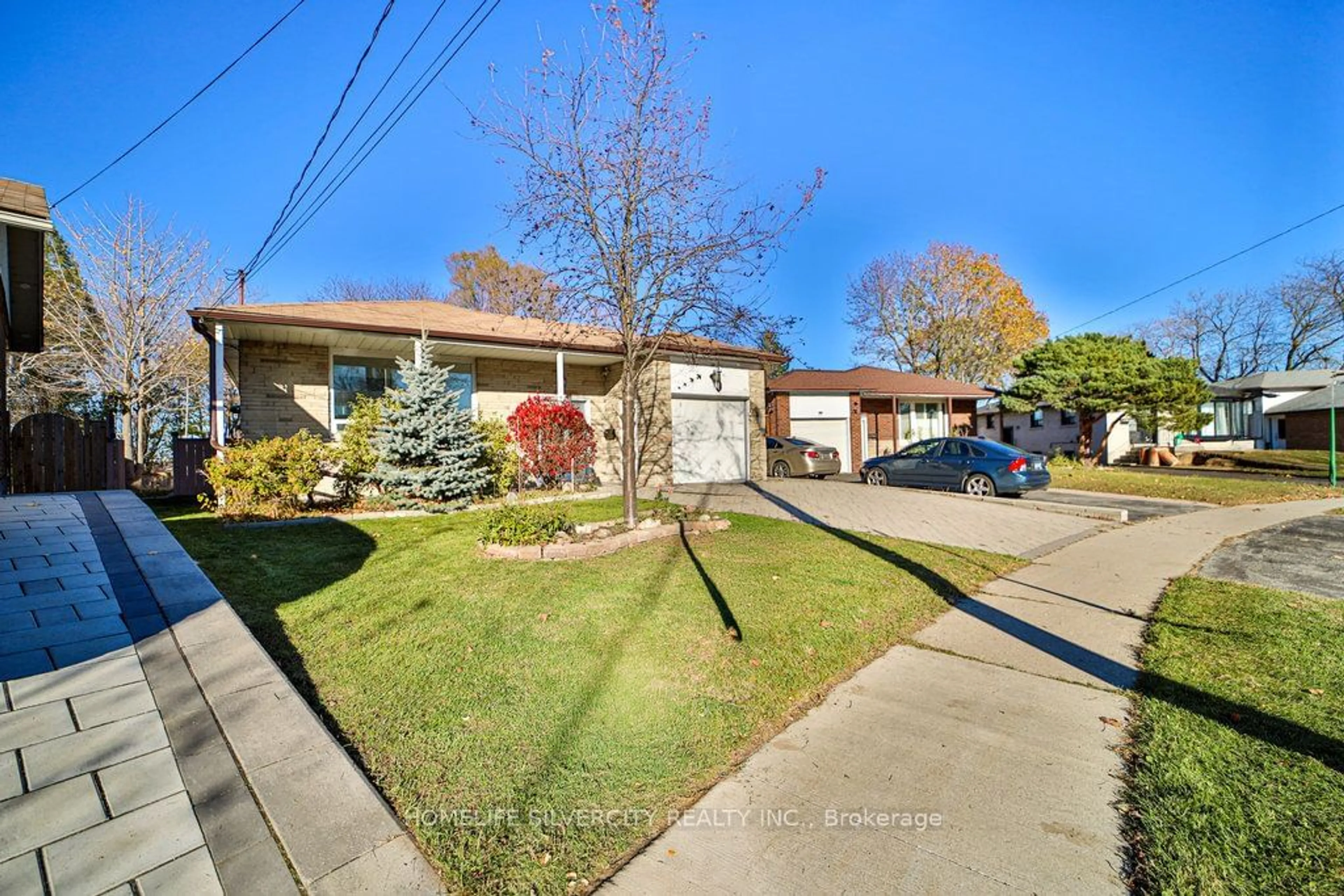 A pic from exterior of the house or condo, the street view for 79 Weir Cres, Toronto Ontario M1E 3B2