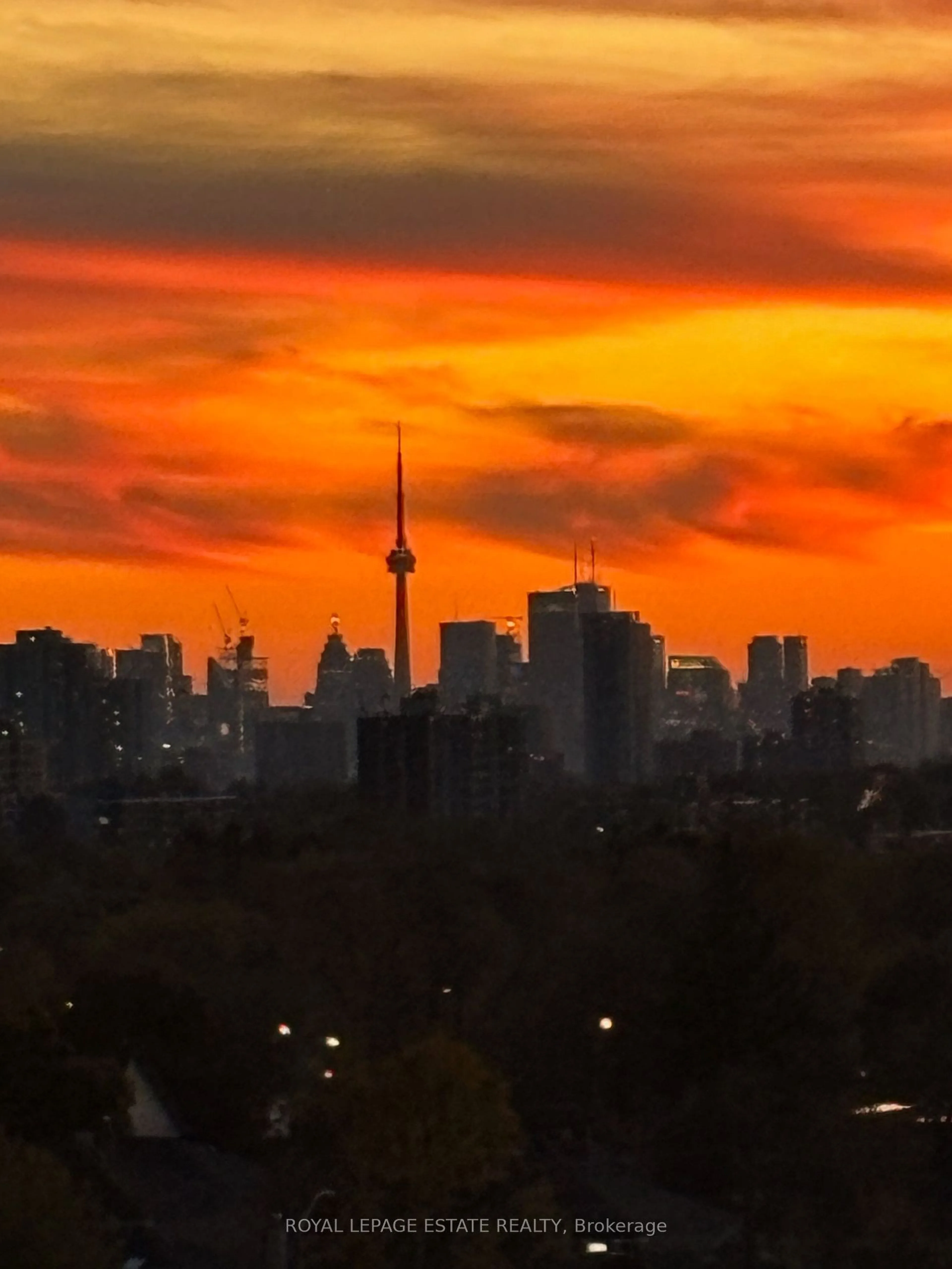 A pic from exterior of the house or condo, the view of city buildings for 1 Greystone Walk Dr #878, Toronto Ontario M1K 5J3