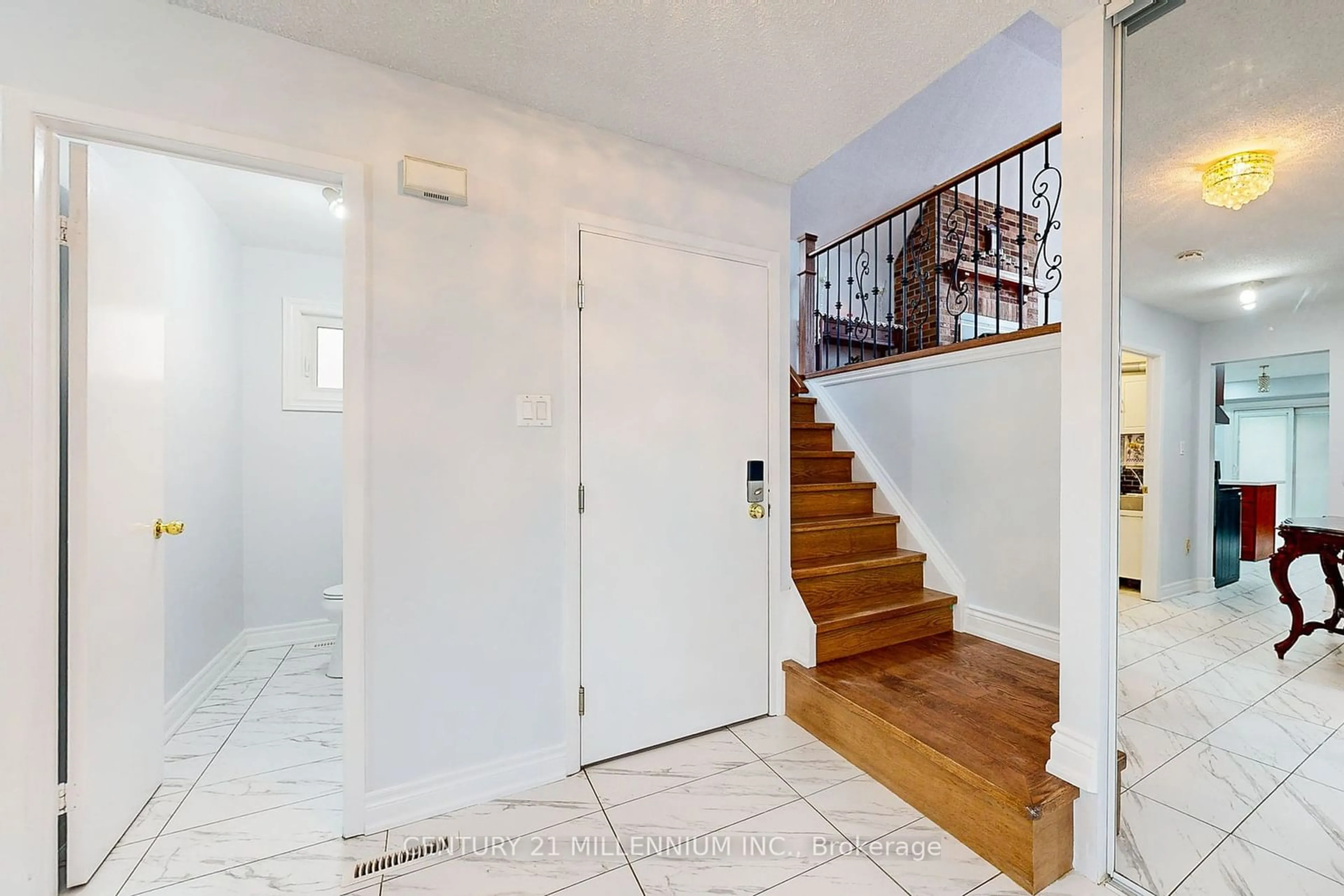 Indoor entryway, wood floors for 2274 Chapman Crt, Pickering Ontario L1X 2E8