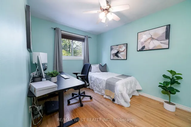 Additional property image - 10 Rowallan Dr