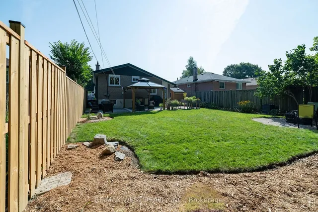 Additional property image - 10 Rowallan Dr