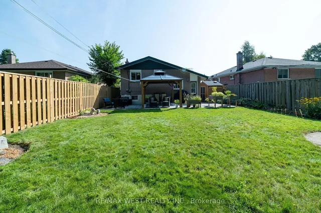 Additional property image - 10 Rowallan Dr