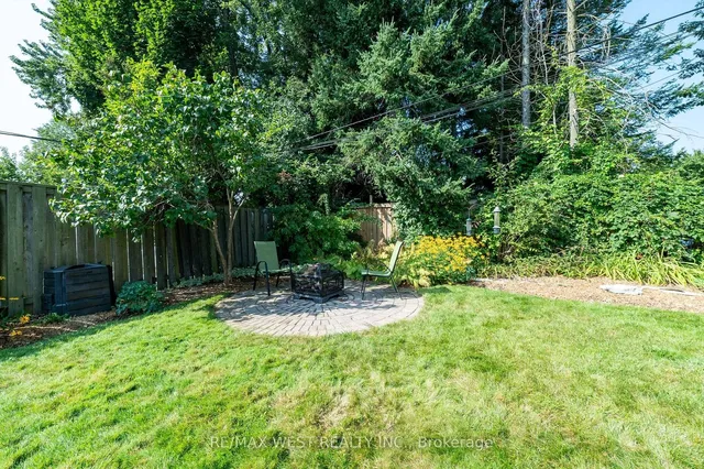 Additional property image - 10 Rowallan Dr