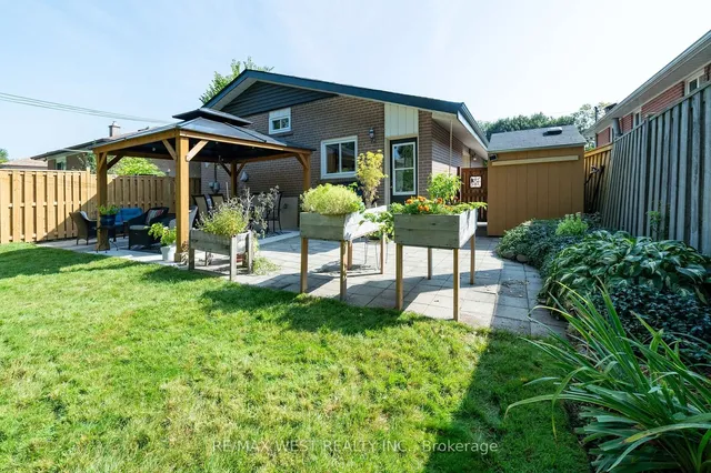 Additional property image - 10 Rowallan Dr