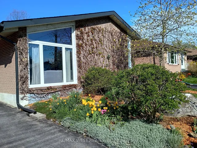 Additional property image - 10 Rowallan Dr