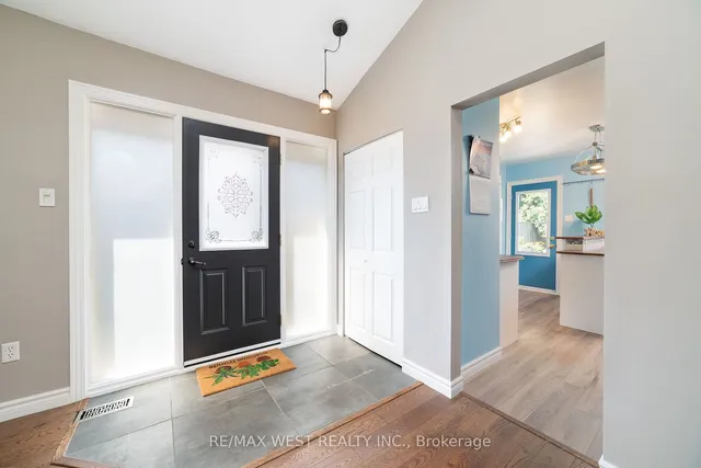 Additional property image - 10 Rowallan Dr