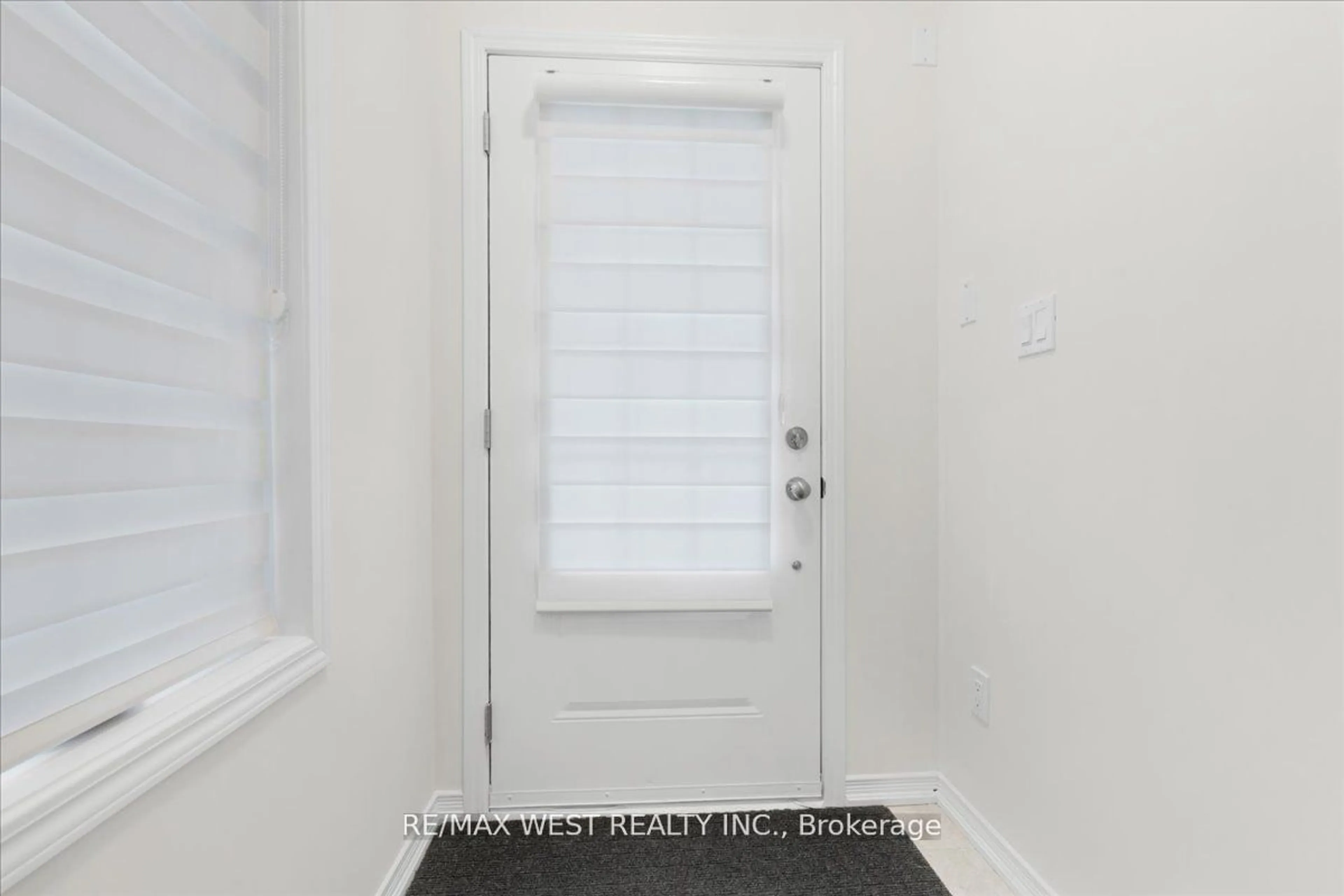 Indoor entryway, not visible floor for 2641 Magdalen Path #19, Oshawa Ontario L1L 0R6