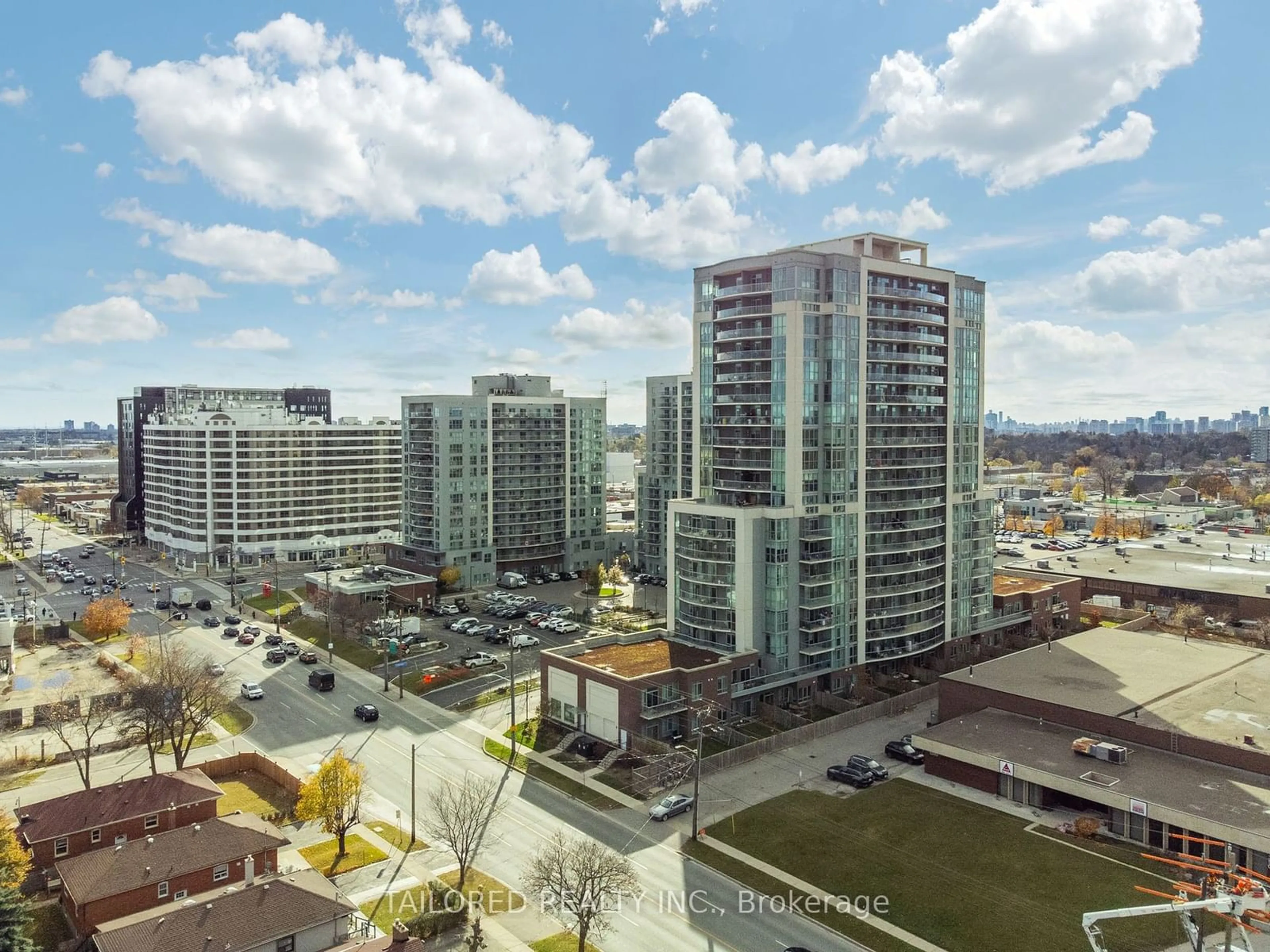 A pic from exterior of the house or condo, the view of city buildings for 1328 Birchmount Rd #PH4, Toronto Ontario M1R 0B6