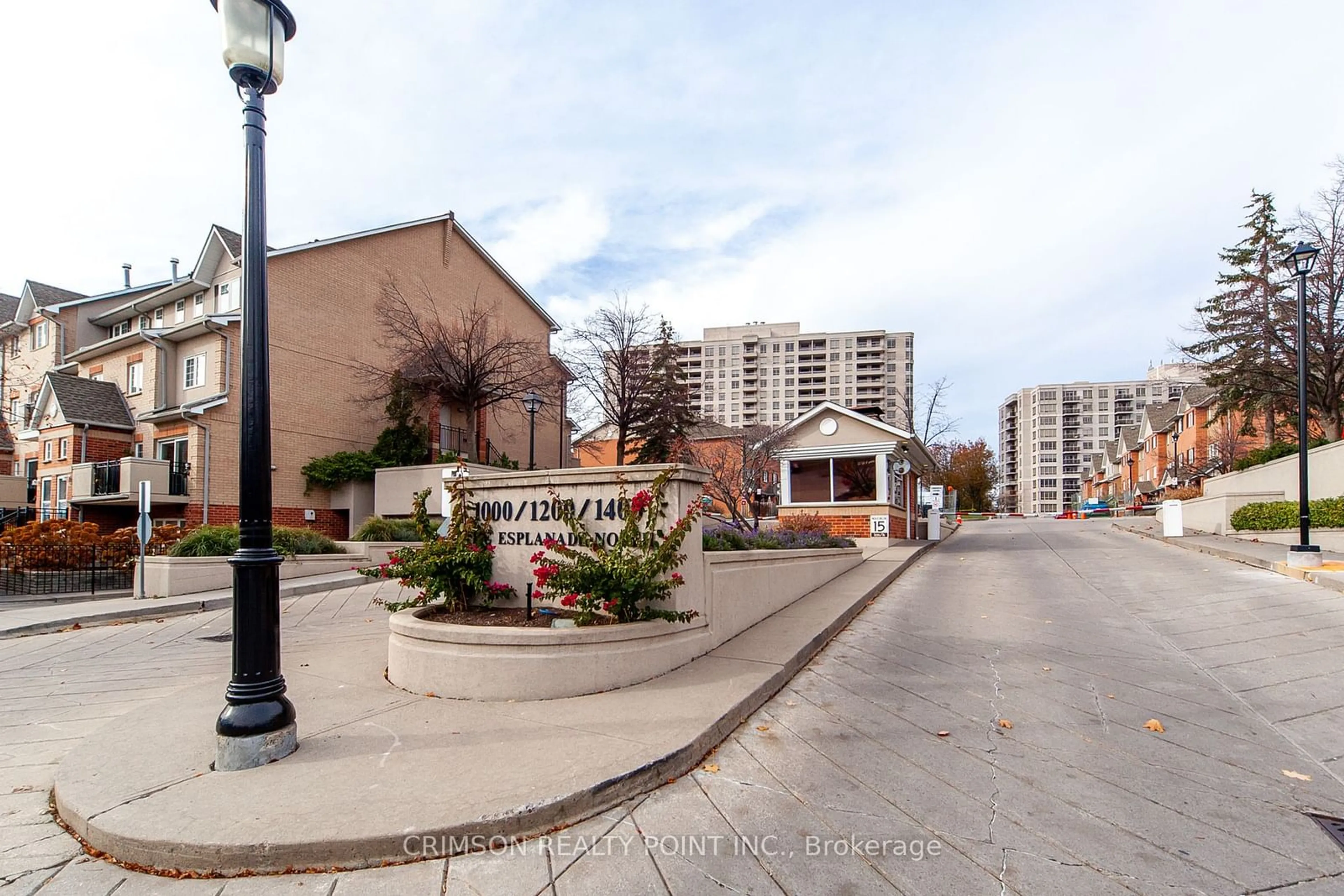 A pic from exterior of the house or condo, the street view for 1200 The Esplanade #907, Pickering Ontario L1V 6V3