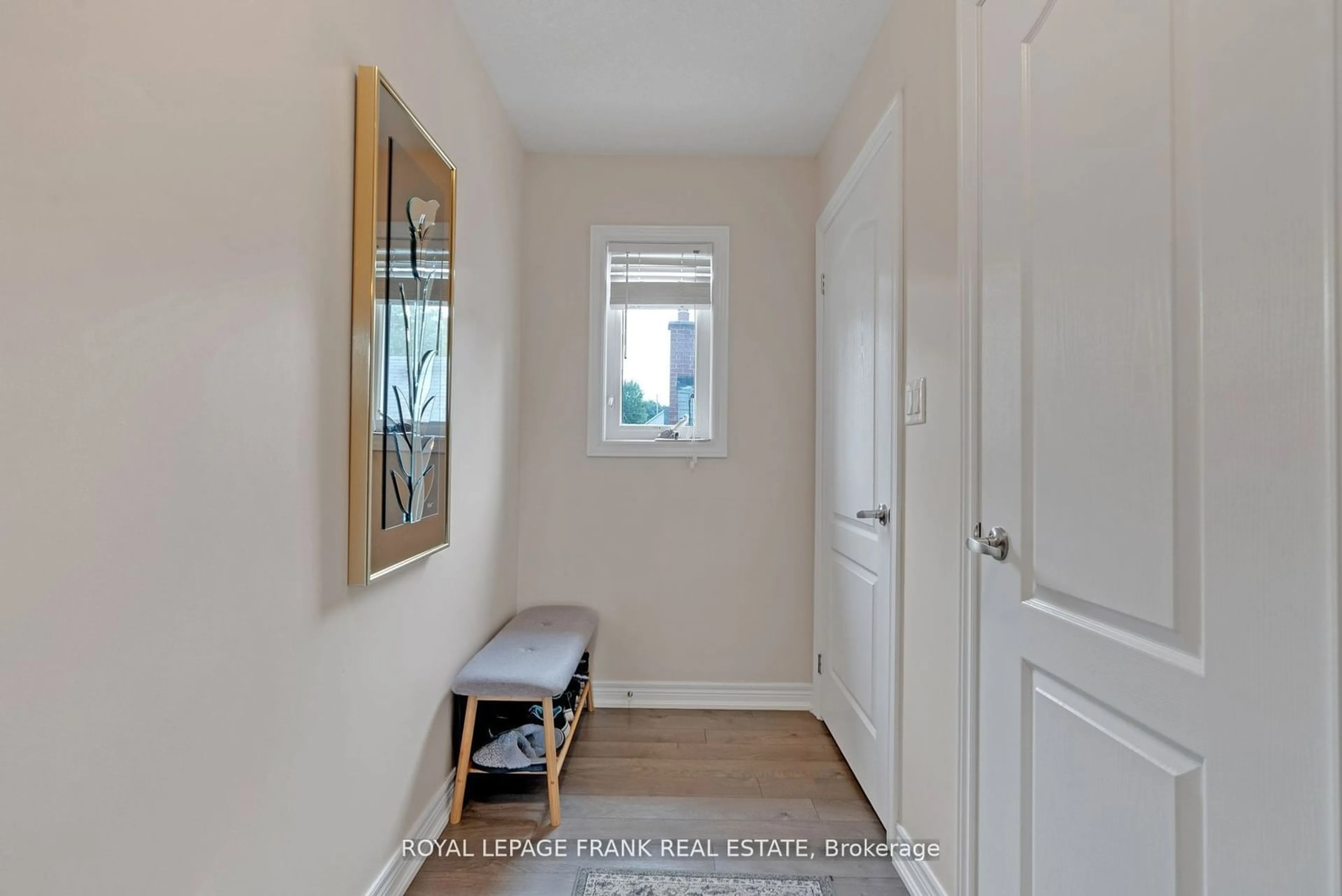 Indoor entryway, wood floors for 159 Tresane St, Oshawa Ontario L1J 1T7