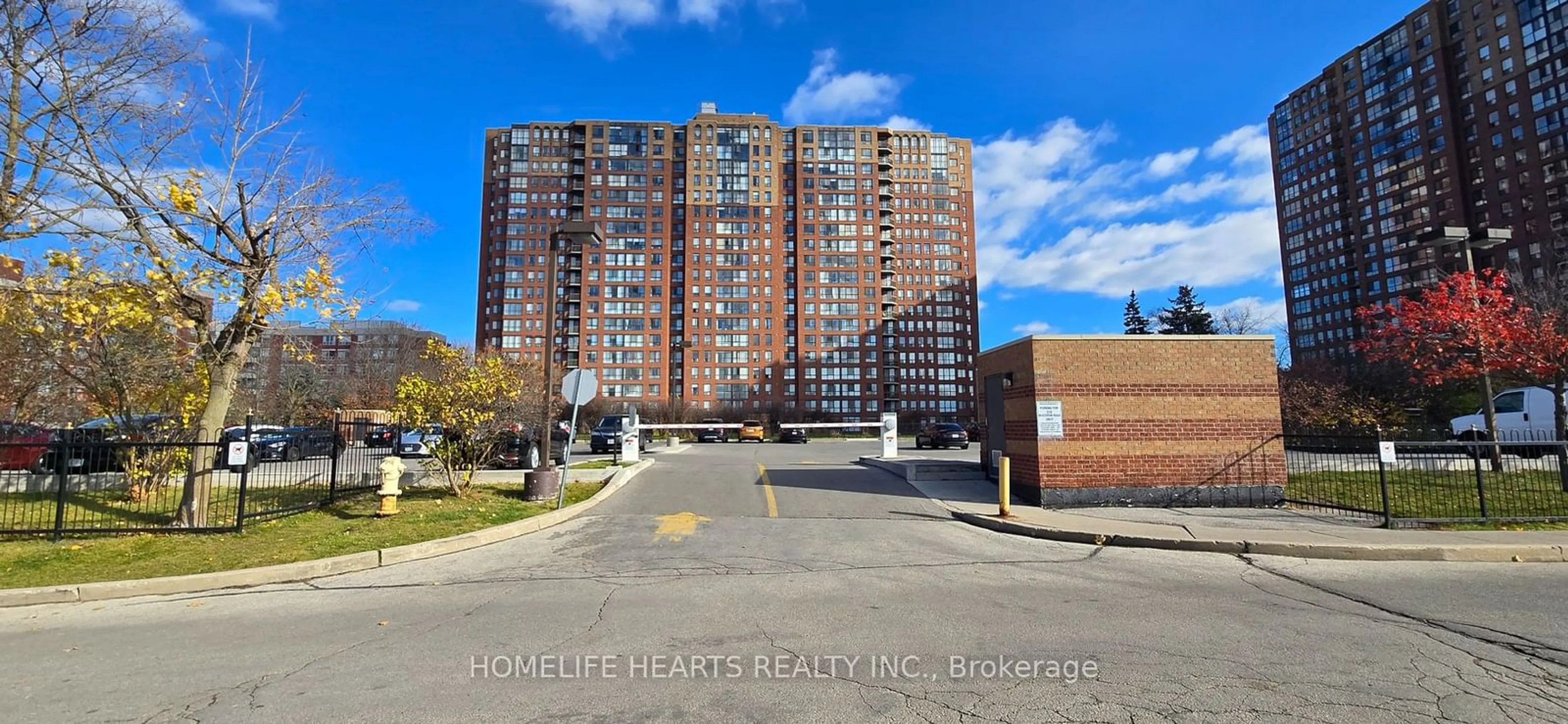 A pic from exterior of the house or condo, the front or back of building for 330 Mccowan Rd #407, Toronto Ontario M1J 3N3