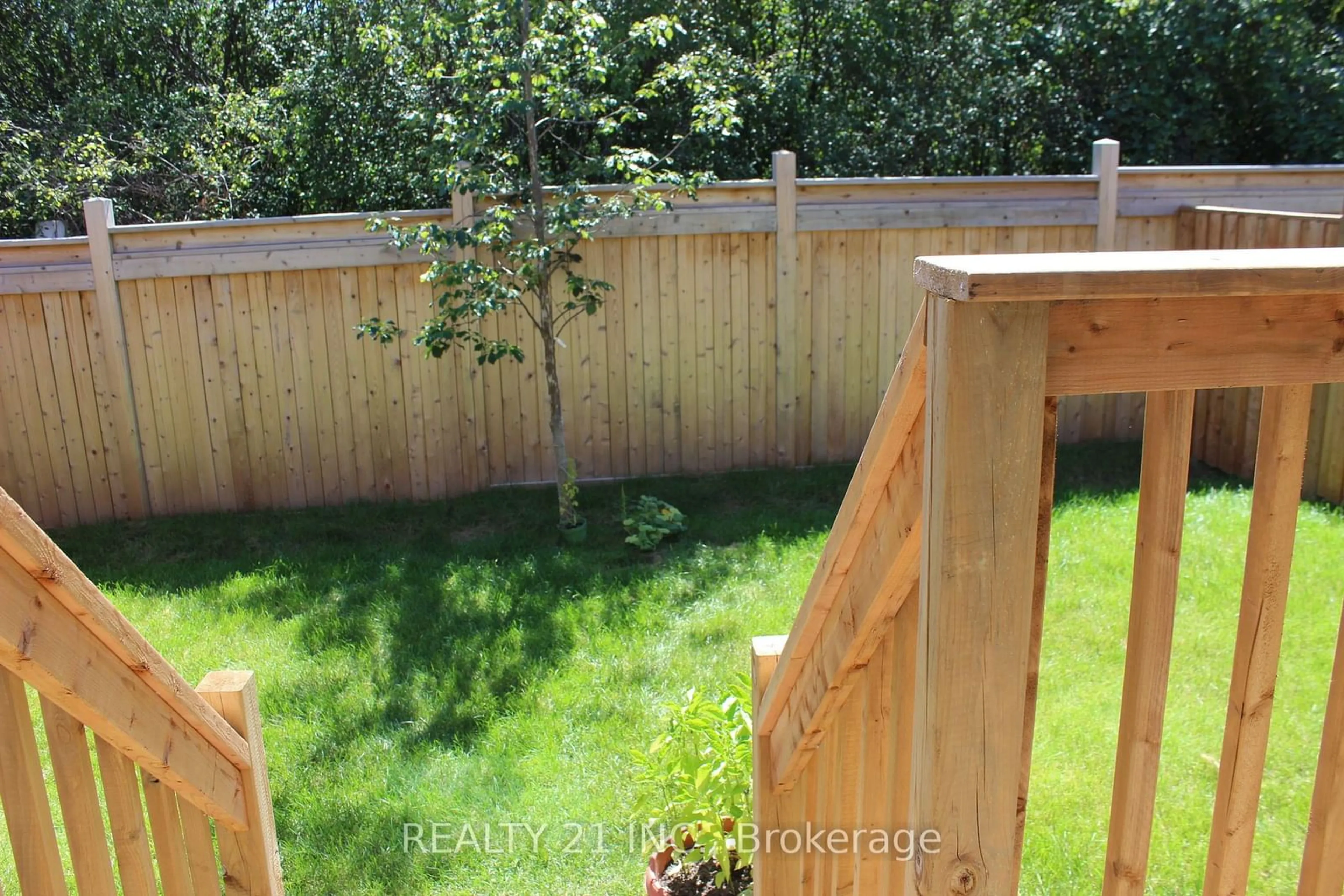 Patio, the fenced backyard for 75 Chelliah Crt, Toronto Ontario M1B 5S1