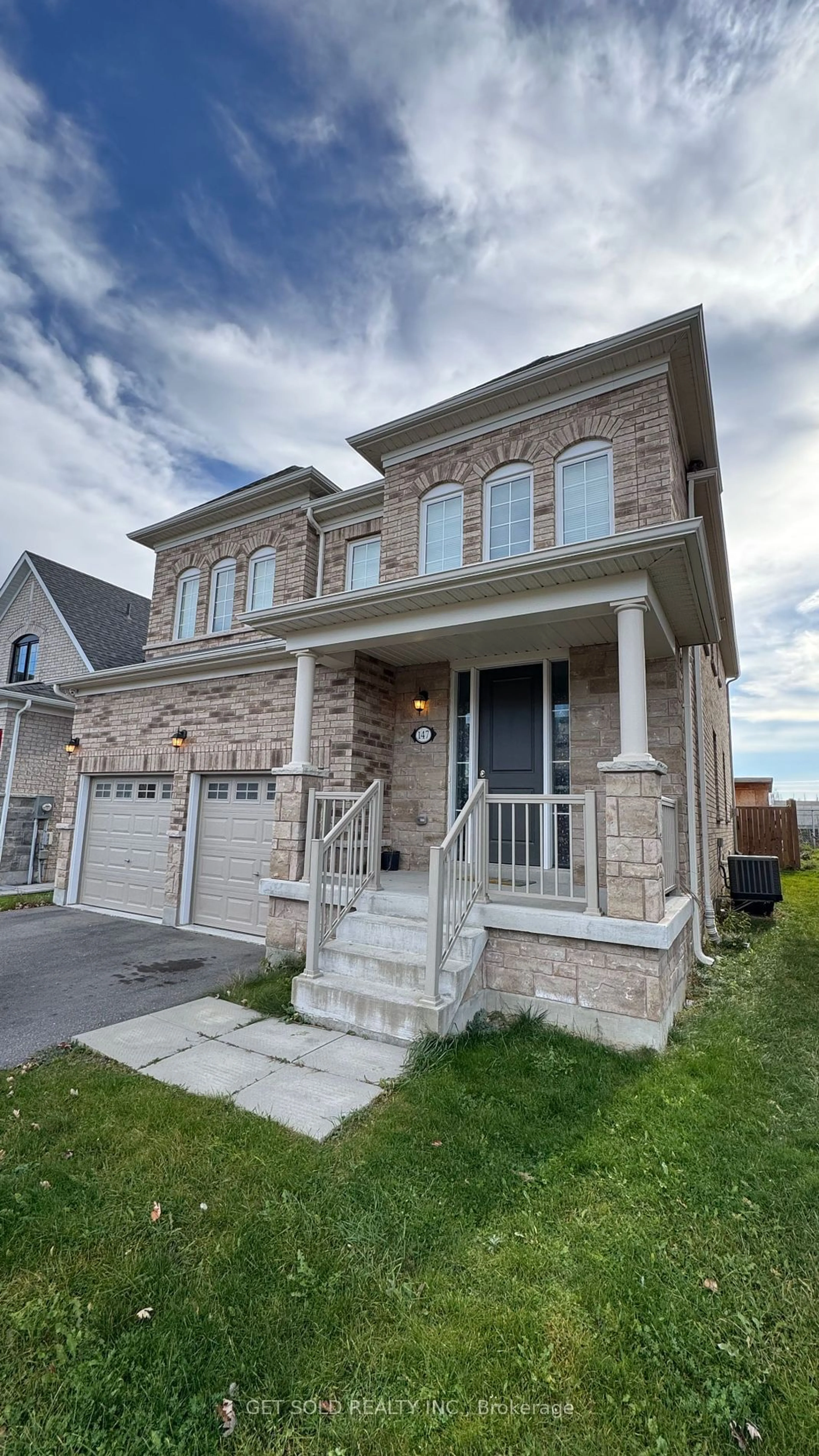 Home with brick exterior material for 147 Fred Jackman Ave, Clarington Ontario L1C 0T4