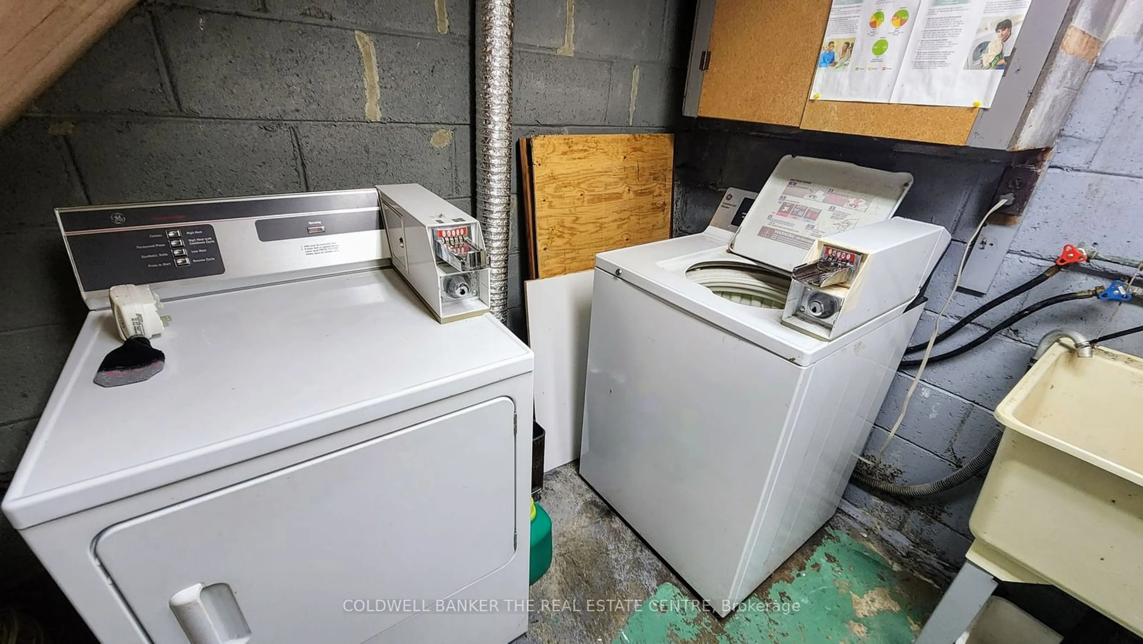 Laundry room for 22 Furlong Crt, Toronto Ontario M1J 1Y8