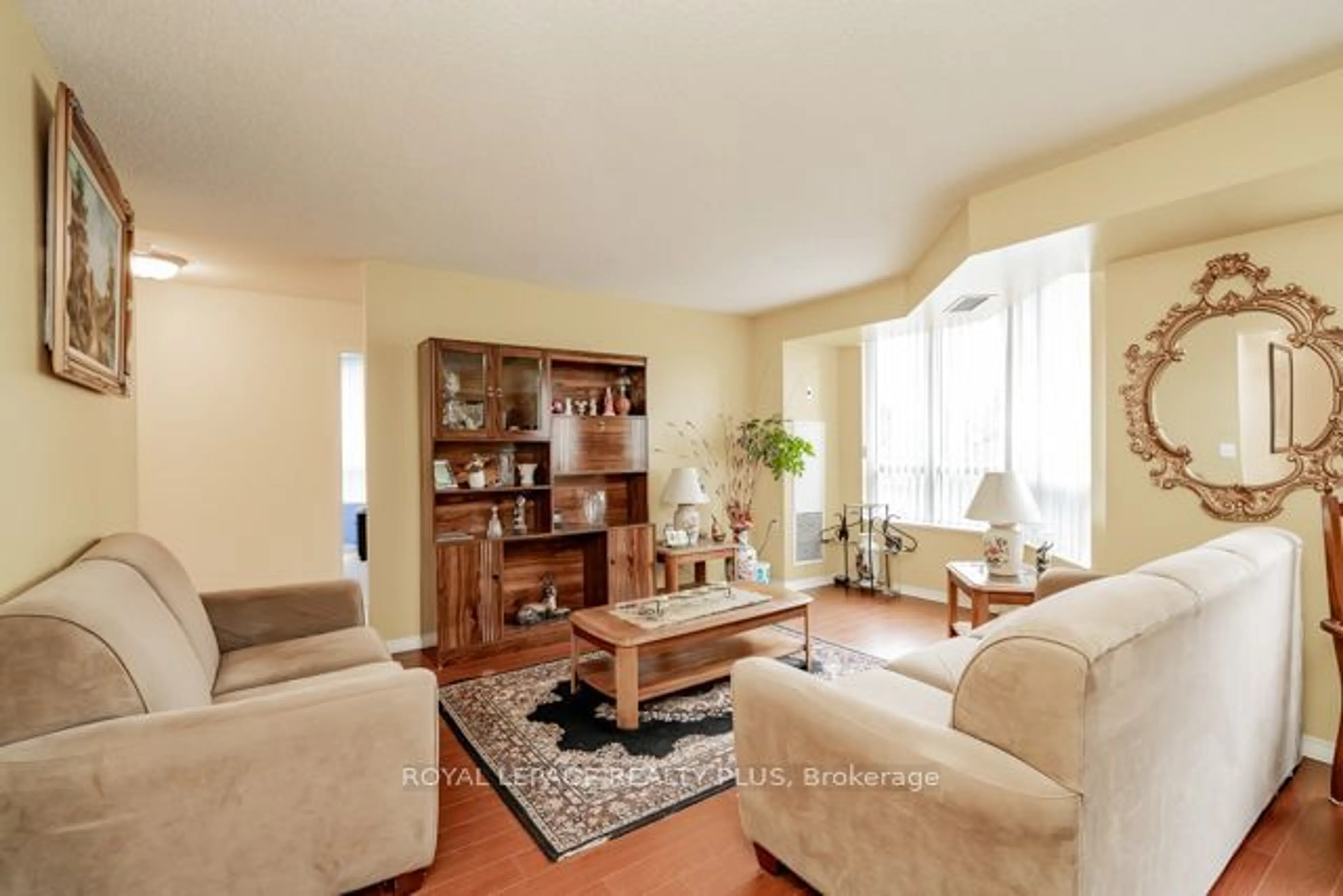 Living room, wood floors for 2628 Mccowan Rd #205, Toronto Ontario M1S 5J8