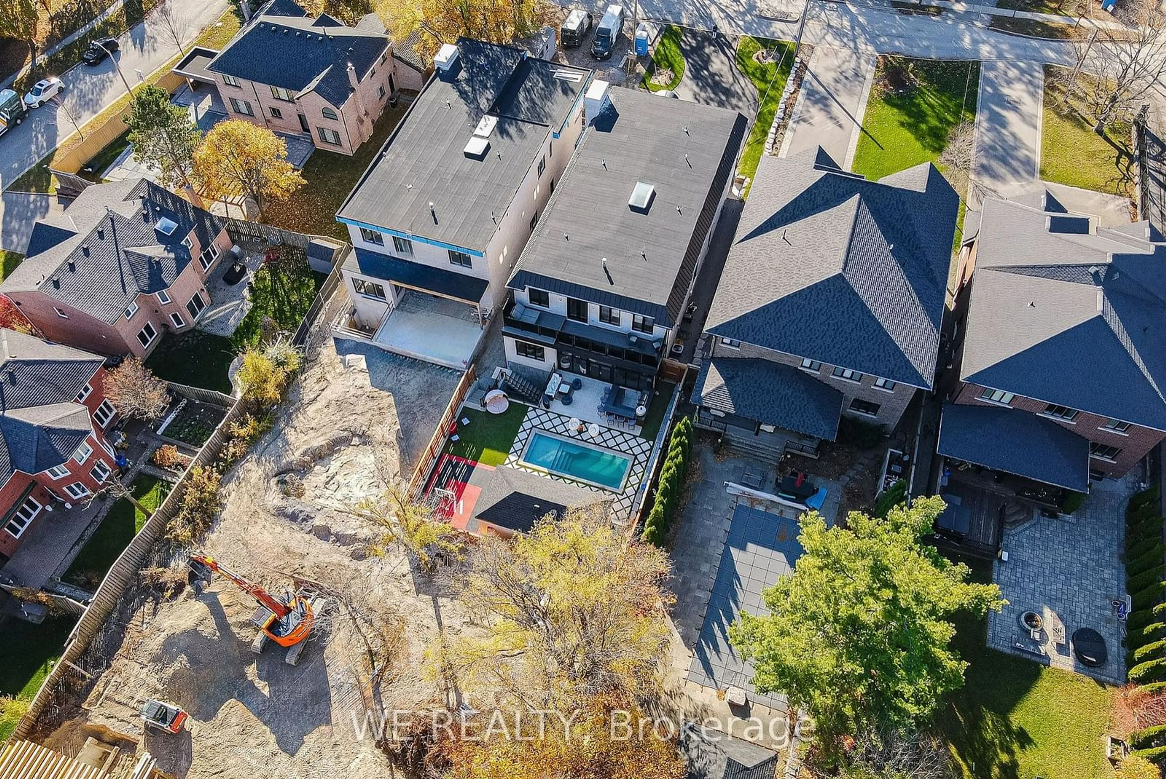 Frontside or backside of a home, the fenced backyard for 374 Rouge Hill Crt, Pickering Ontario L1V 6L5