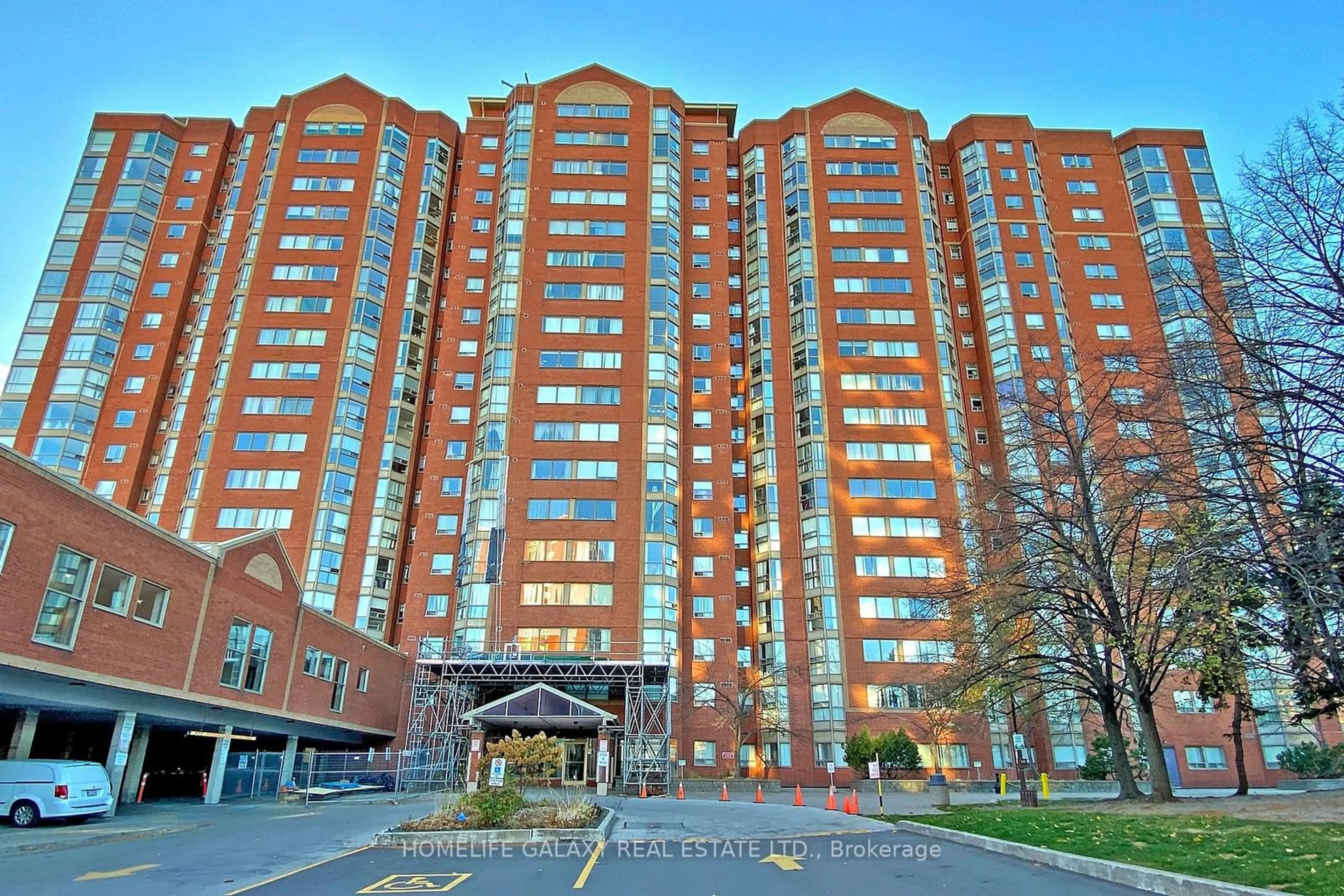 A pic from exterior of the house or condo, the front or back of building for 2460 Eglinton Ave #606, Toronto Ontario M1K 5J7