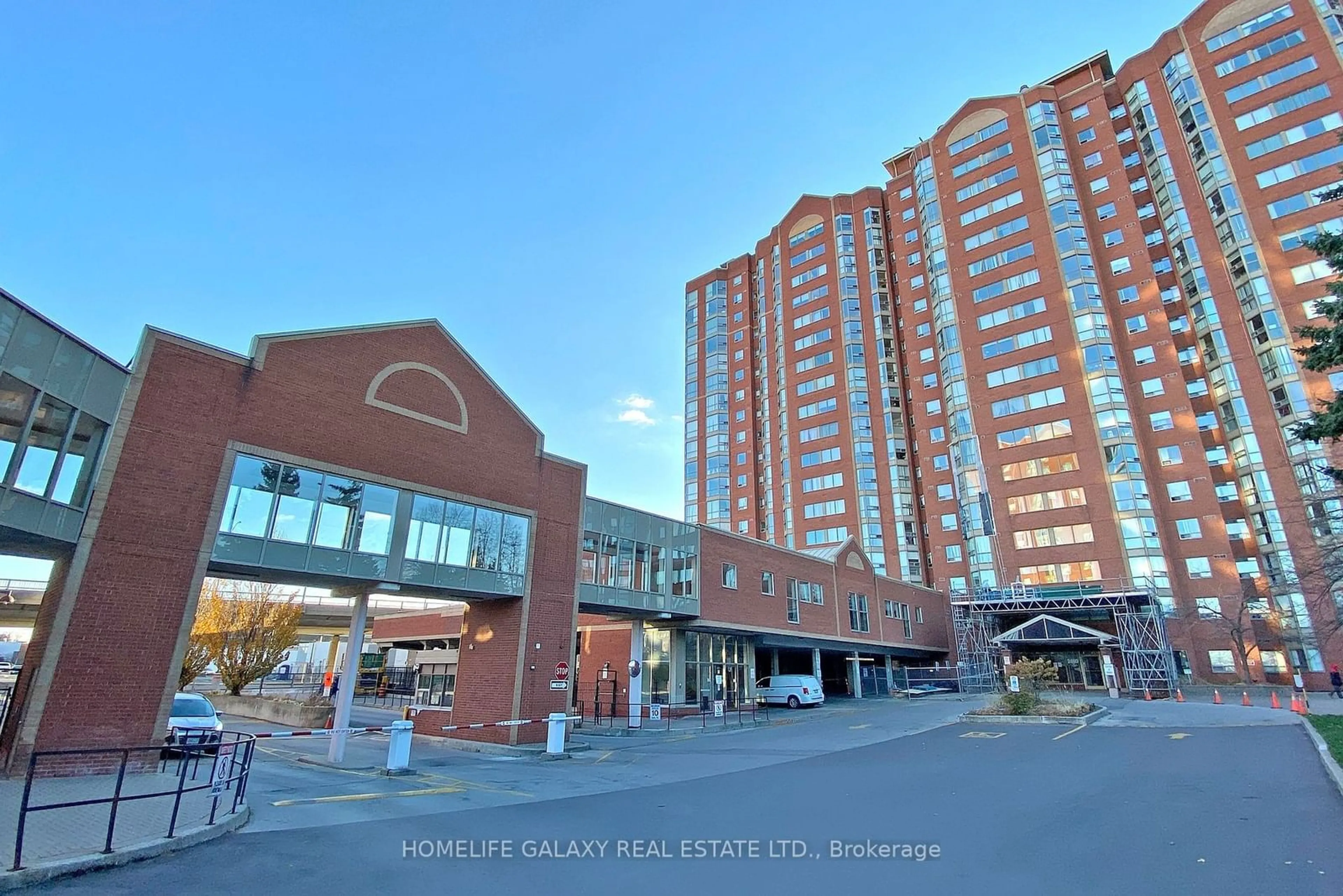 A pic from exterior of the house or condo, the front or back of building for 2460 Eglinton Ave #606, Toronto Ontario M1K 5J7