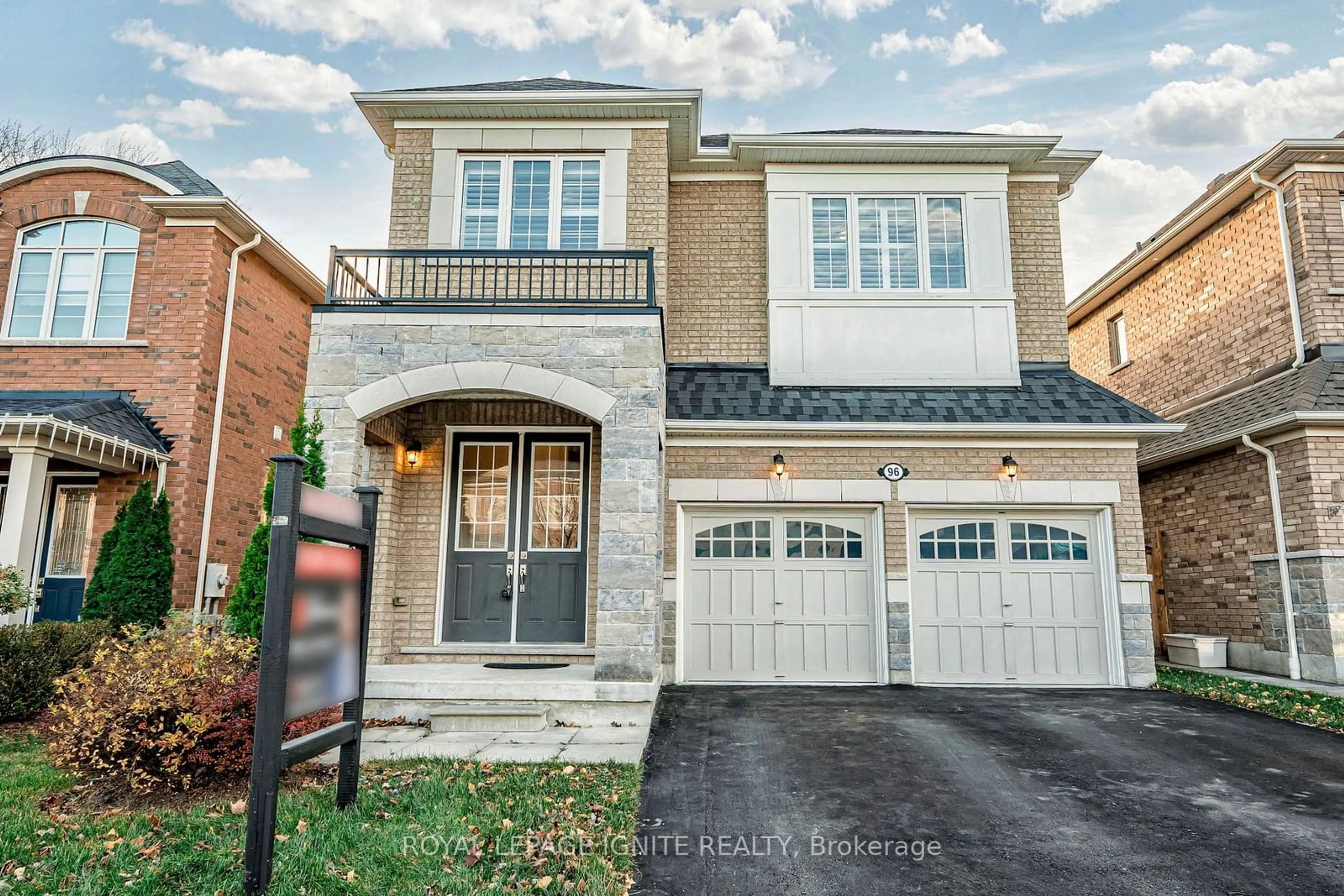 Home with brick exterior material for 96 Bridlewood Blvd, Whitby Ontario L1R 0N2